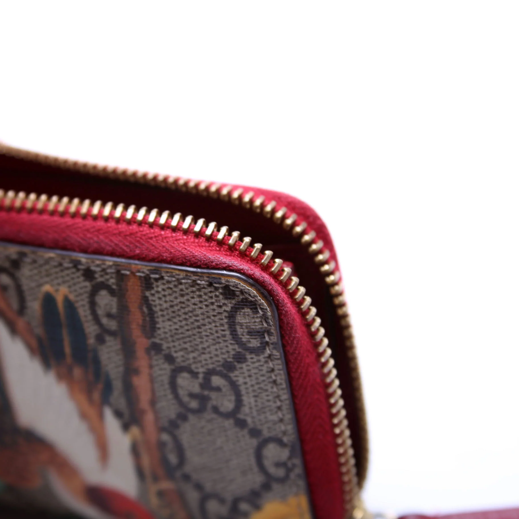 424897 GG Supreme Tian Zip Around Card Case Beige/Red - Image 11