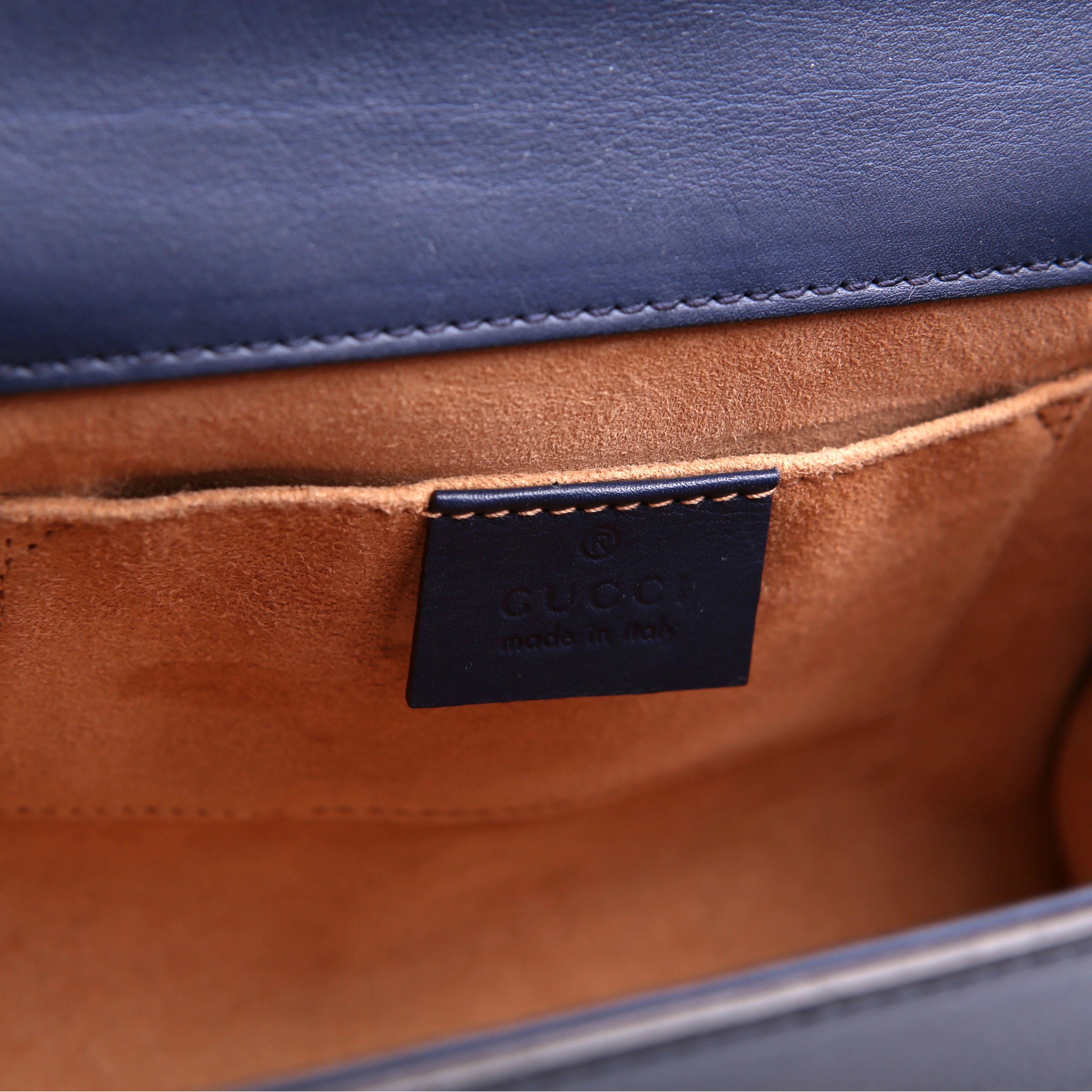 432182 Padlock Pearl Leather Small Navy - Image 10