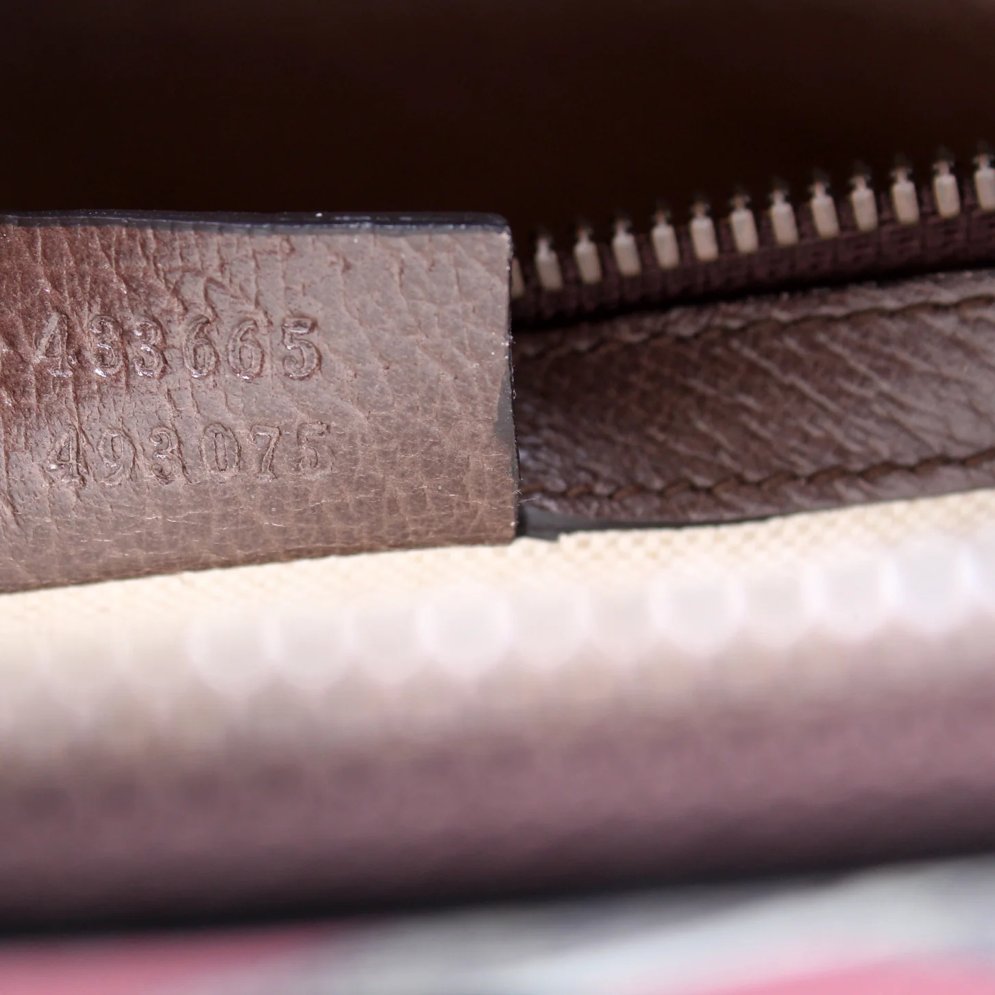 433665 GG Supreme Chevron Pouch - Image 10
