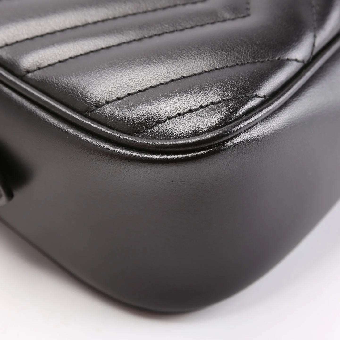 447632 Marmont Small Leather Camera Black - Image 5