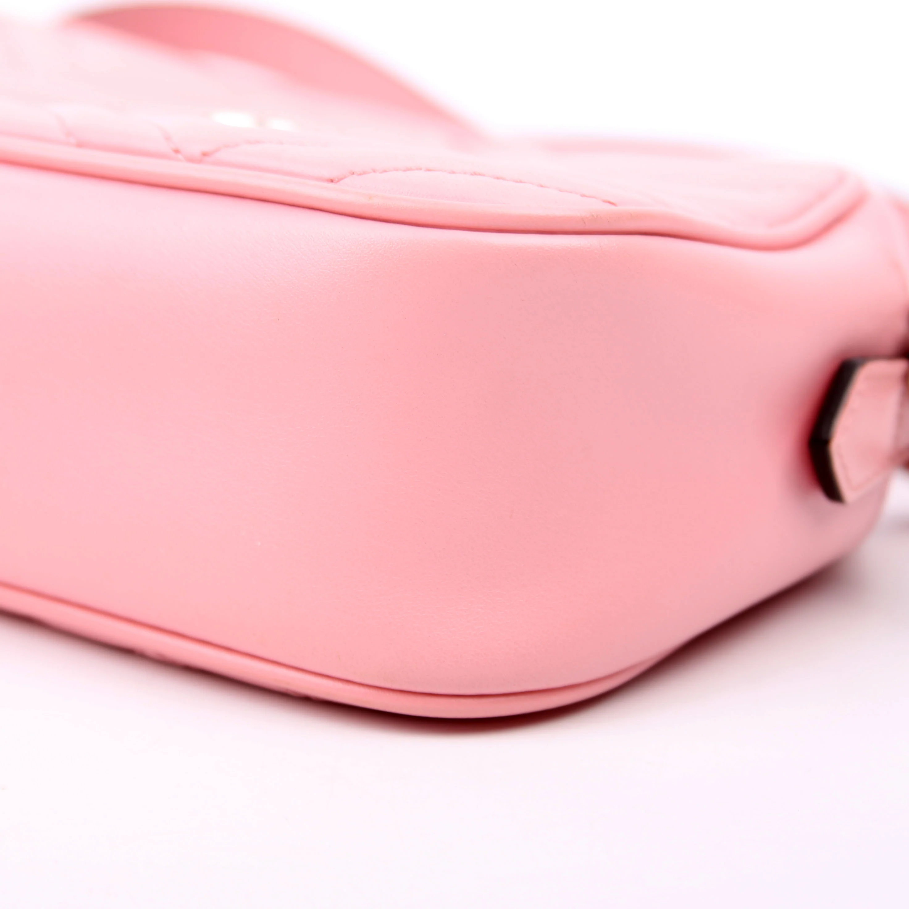 447632 Marmont Small Leather Camera Pink - Image 7