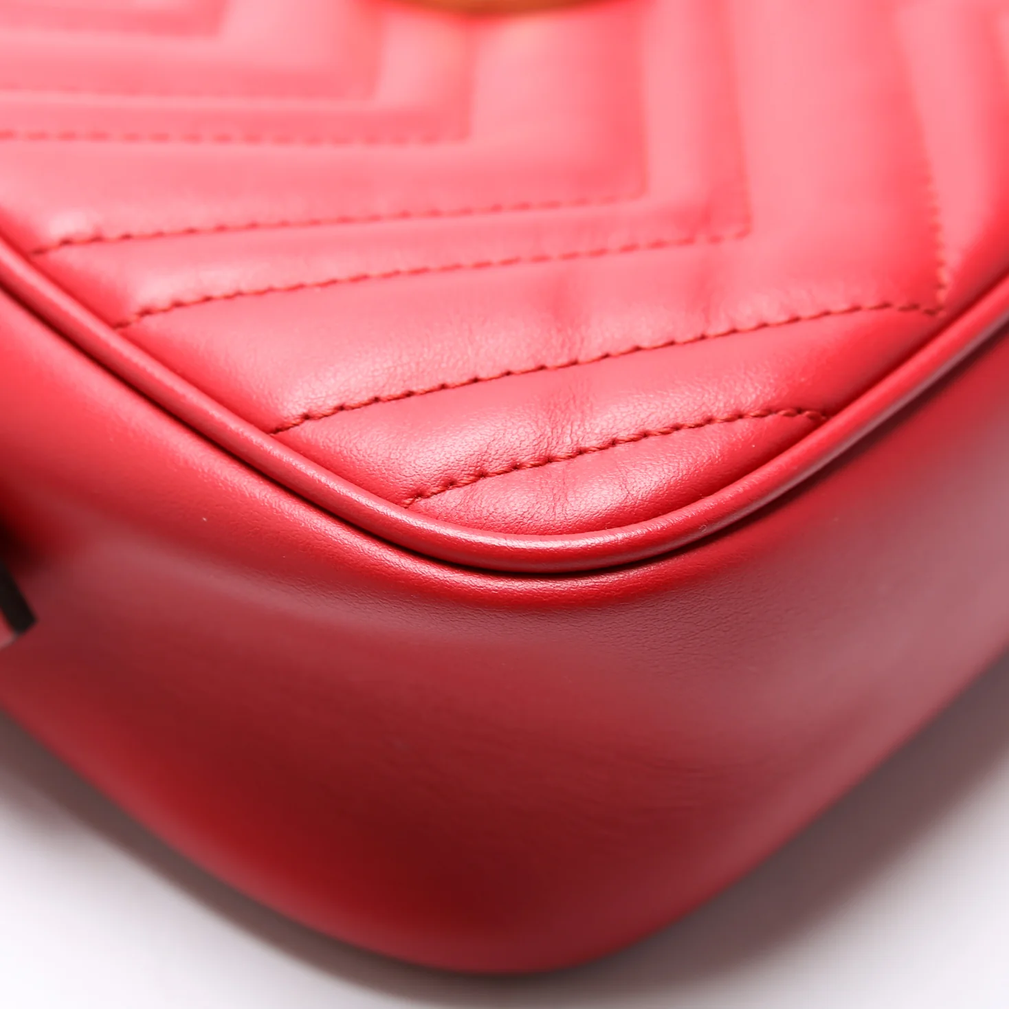 447632 Marmont Small Leather Camera Red - Image 5