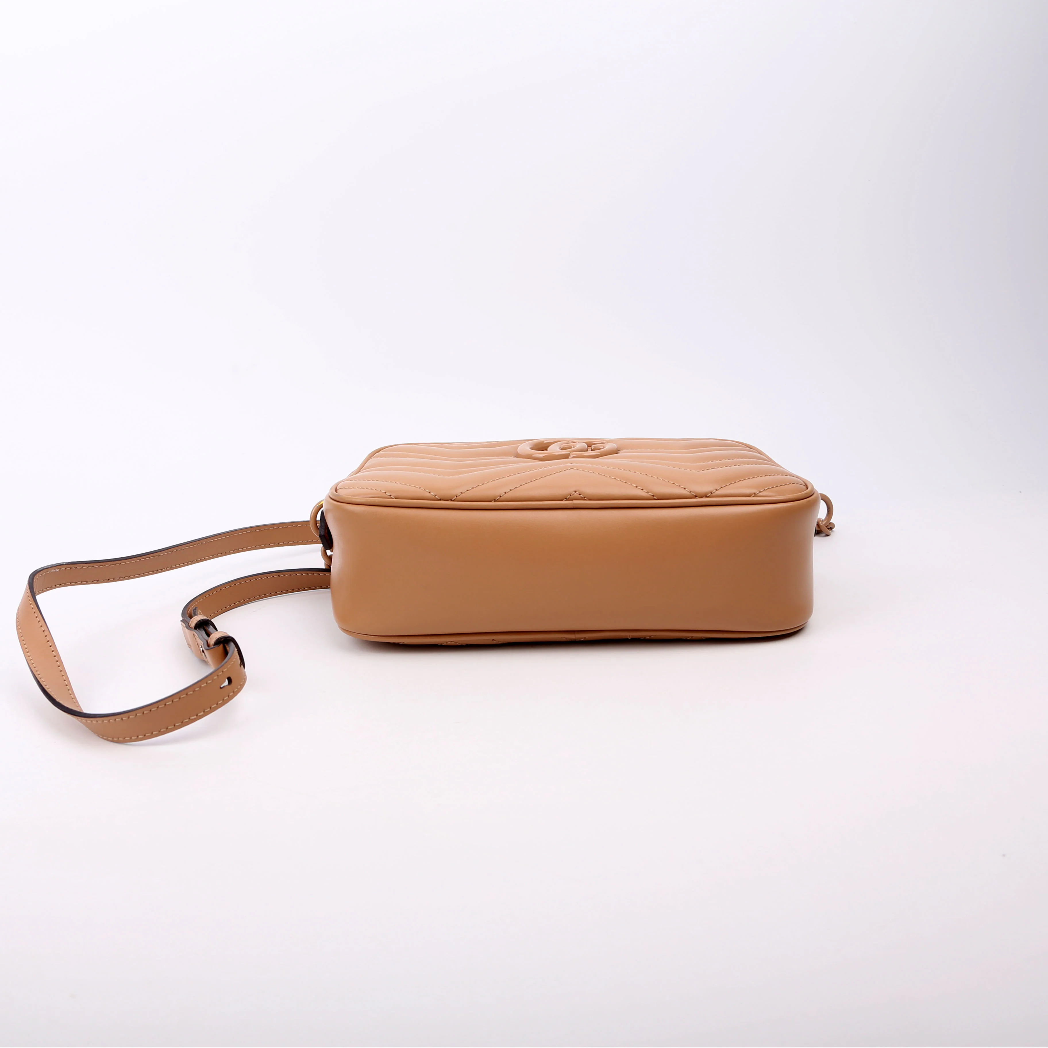 447632 Marmont Small Leather Camera Tan - Image 4