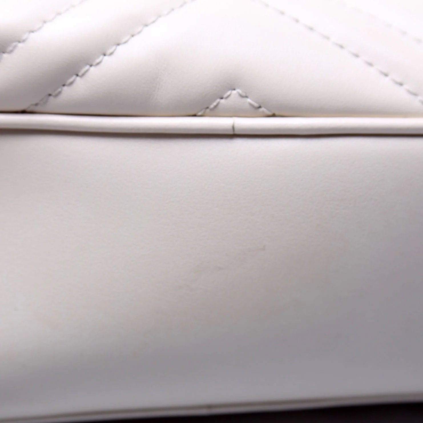 447632 Marmont Small Leather Camera White - Image 5