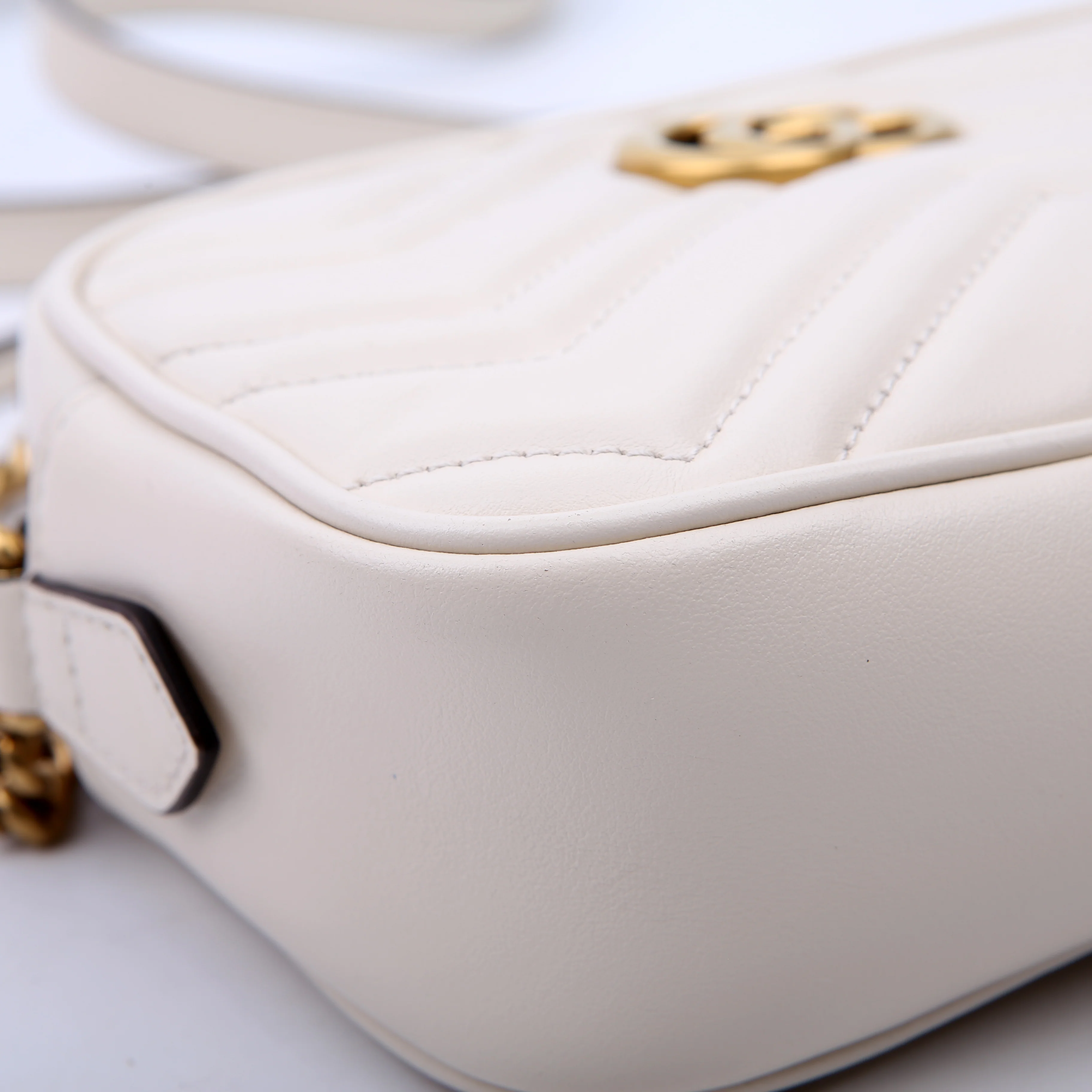 448065 Marmont Mini Camera Bag White - Image 5
