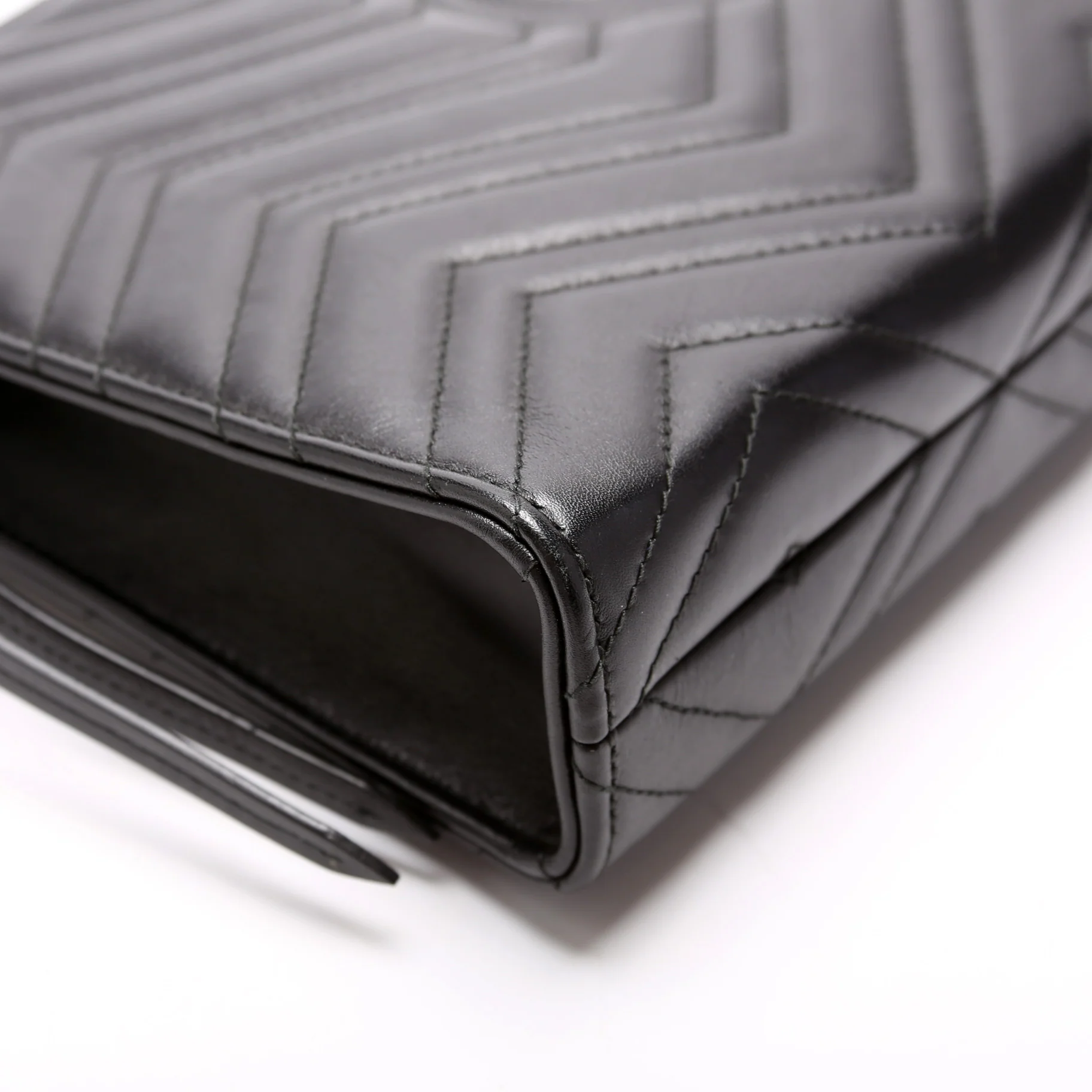 448450 Marmont Matelasse Clutch - Image 5