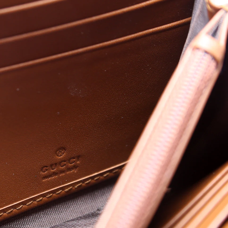 453506 Padlock Chain Wallet - Image 9