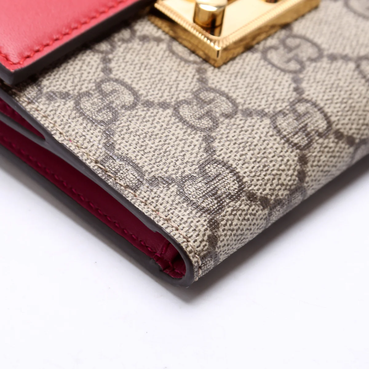 462869 Padlock Supreme Wallet - Image 5