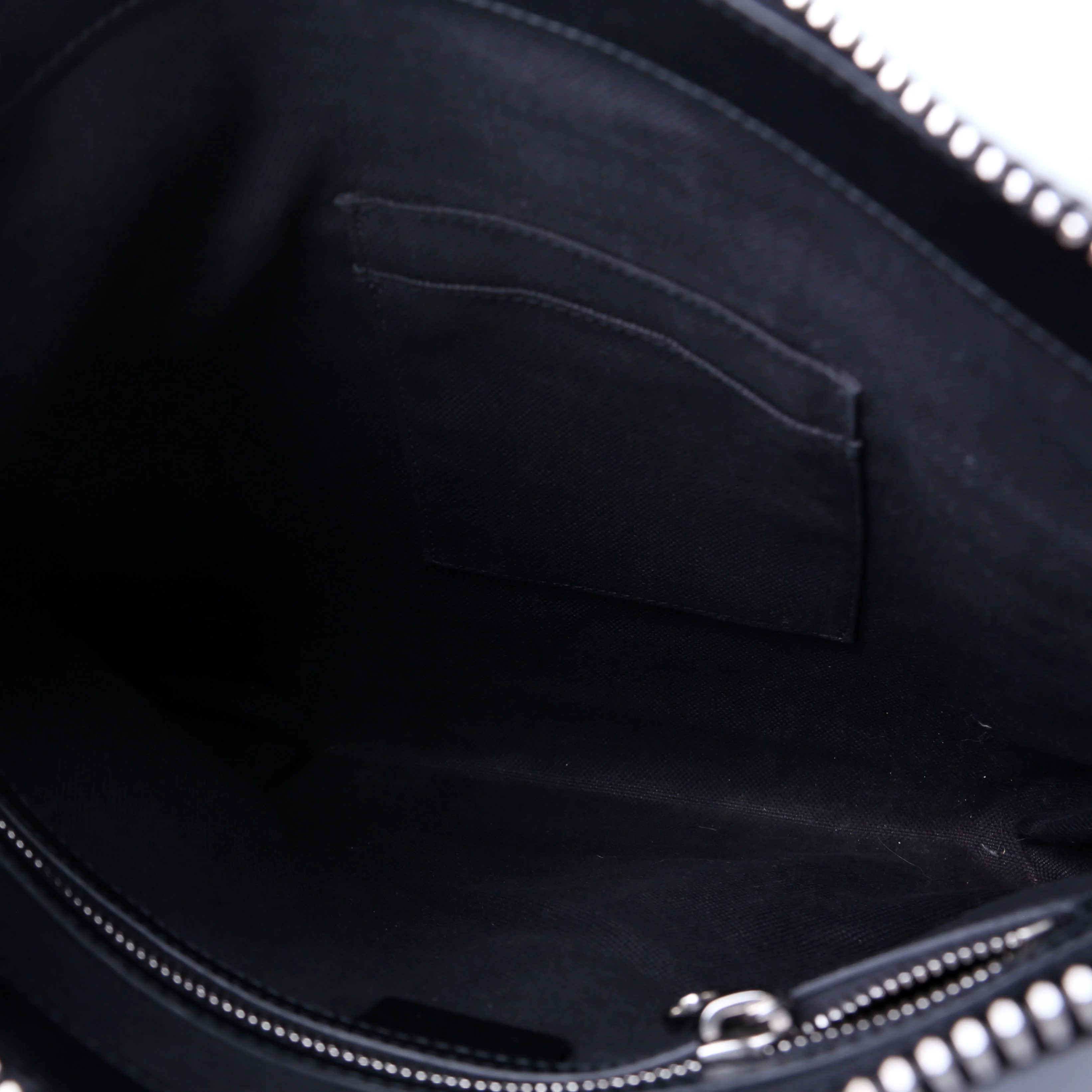 474137 GG Supreme Messenger Black - Image 13