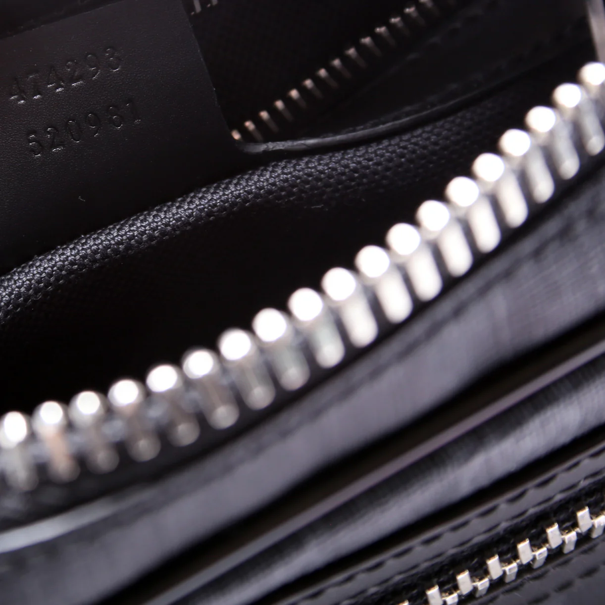 474293 Soft GG Supreme Belt Bag Black - Image 10