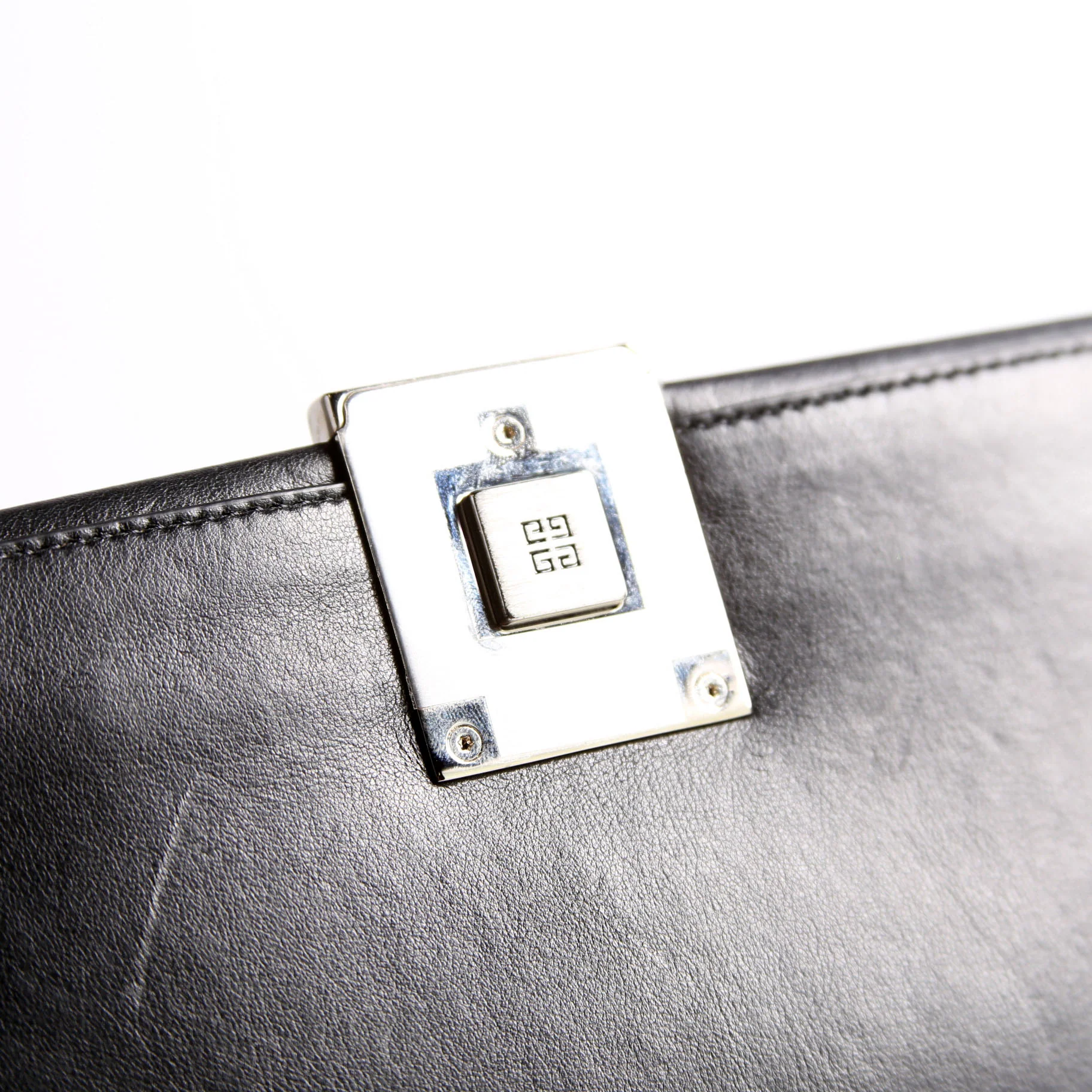 4G Soft Medium Leather Black - Image 7
