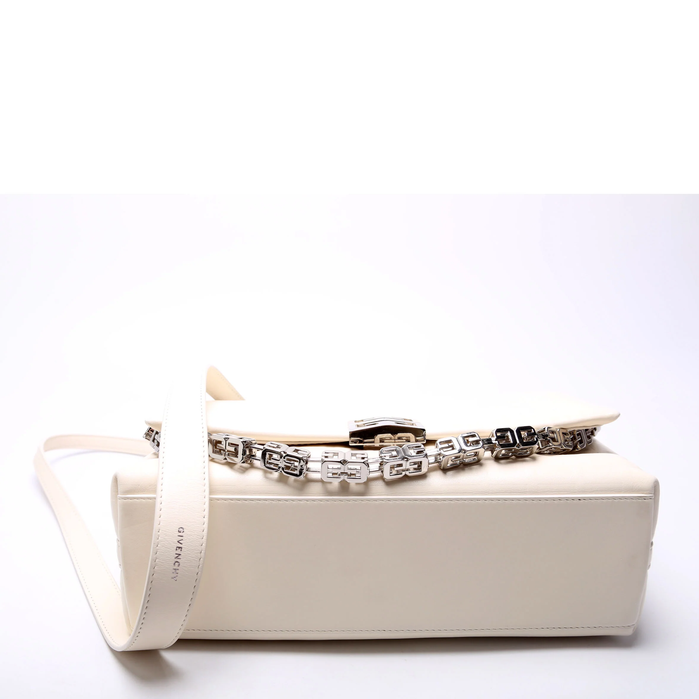 4G Soft Medium Leather White - Image 4