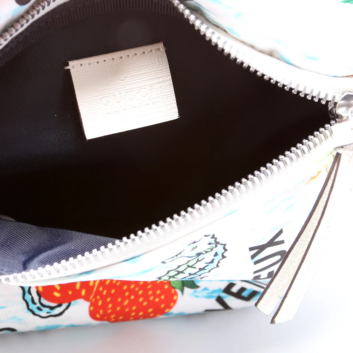 502095 GG Supreme Strawberry Belt Bag - Image 7