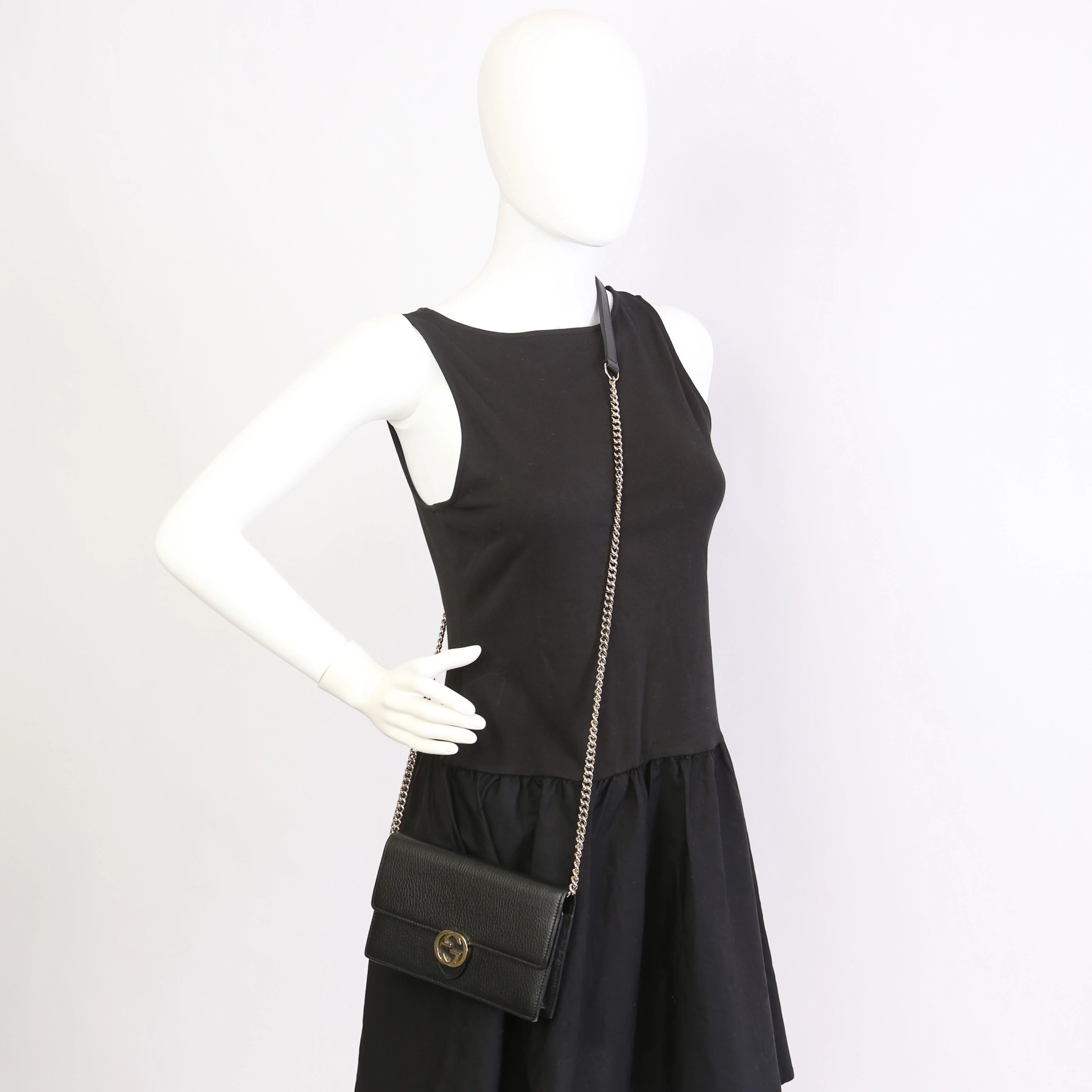 510314 Interlocking G Chain Wallet Black - Image 11