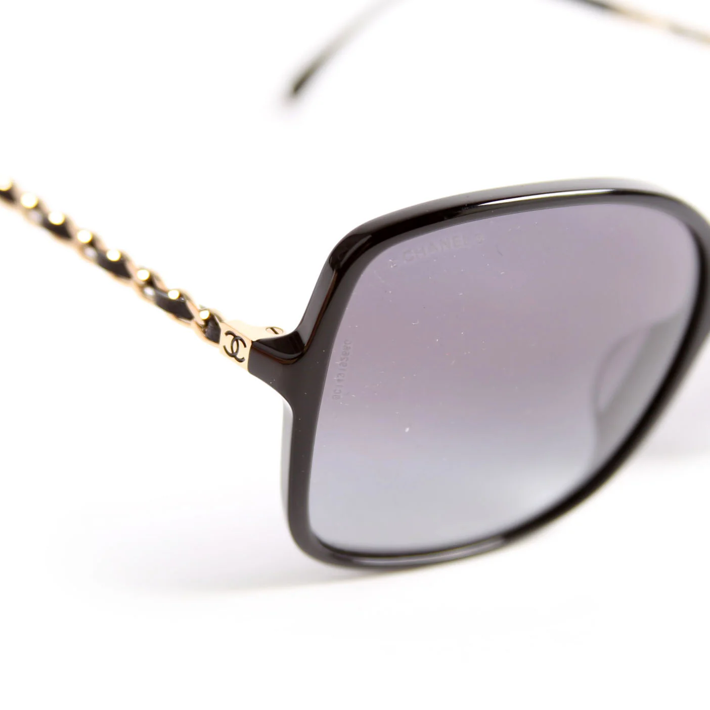 5210-Q-A Square Chain Sunglasses Black - Image 8