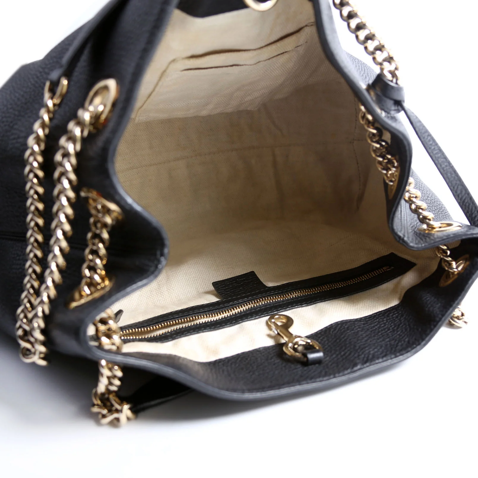 536196 Soho Chain Tote Newer Black - Image 17