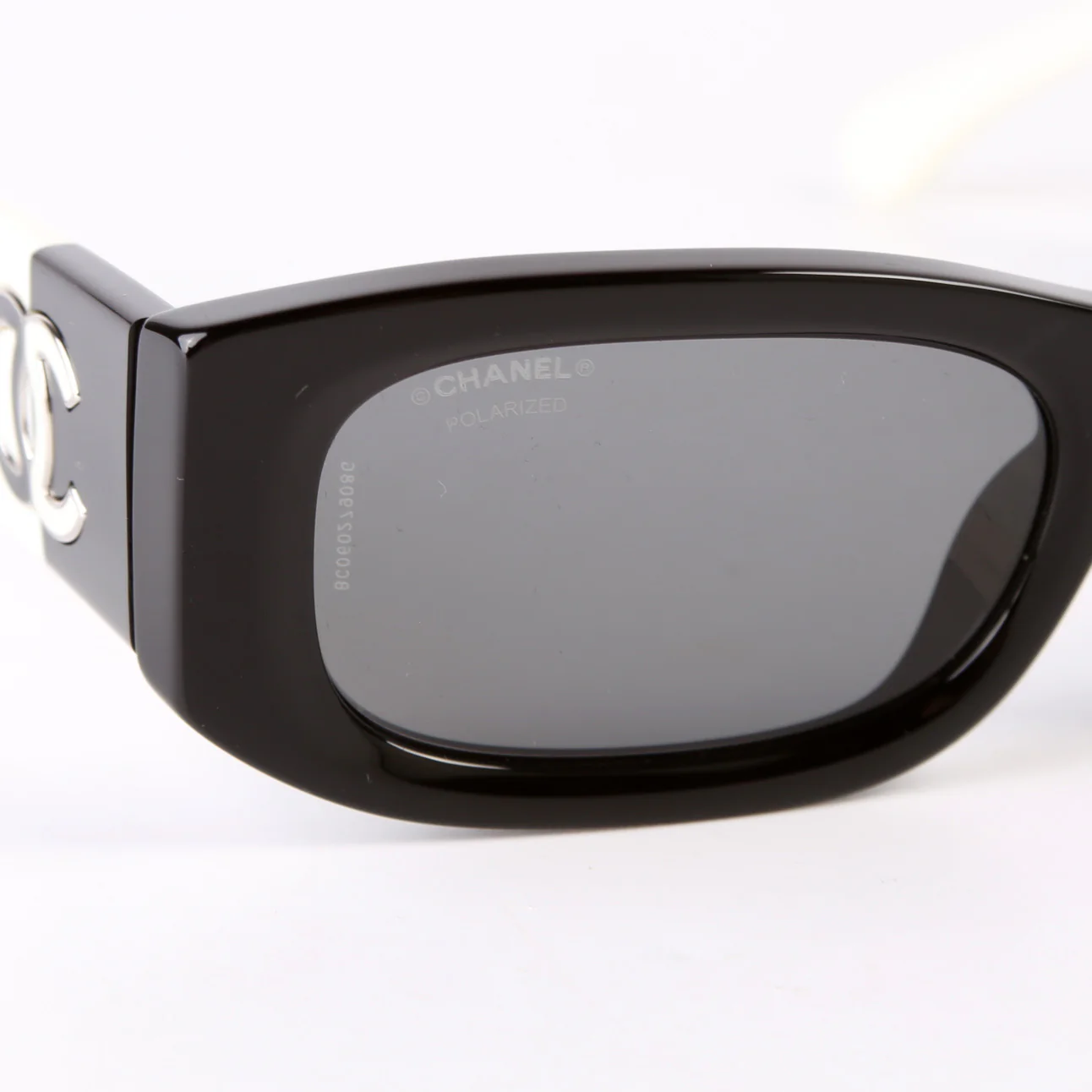 5525 A Rectangle Sunglasses - Image 8