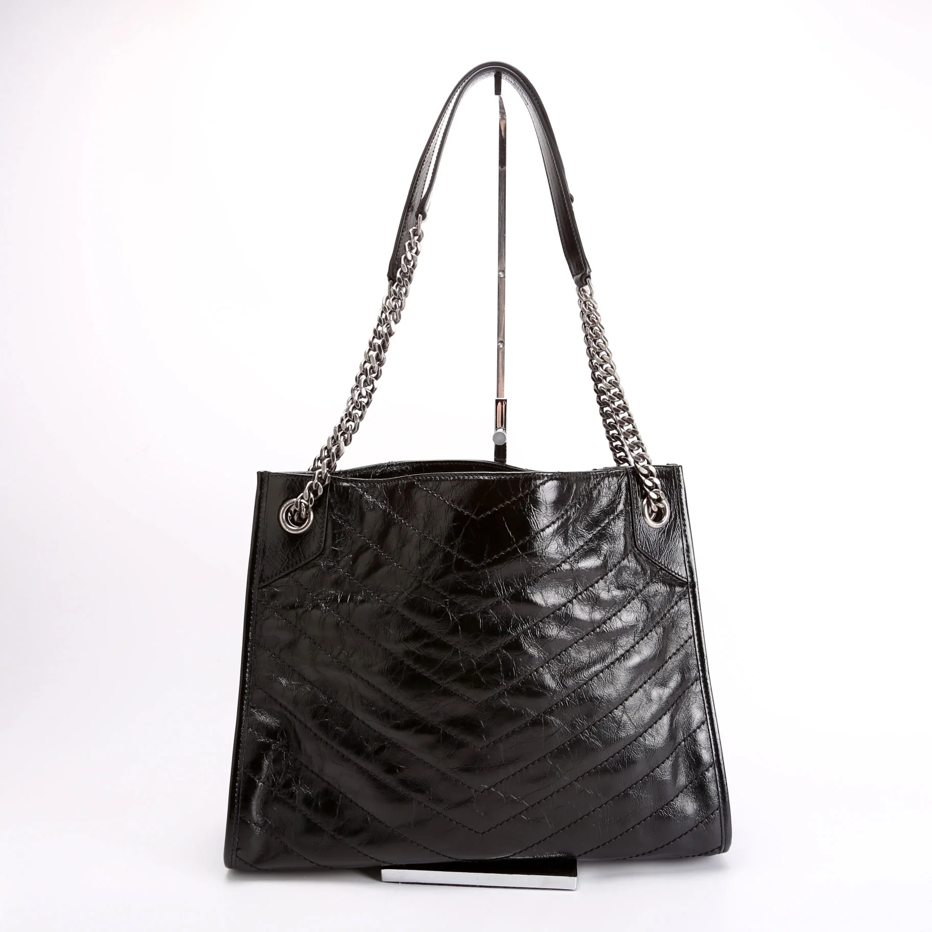 577999 Niki Medium Shopping Black - Image 3