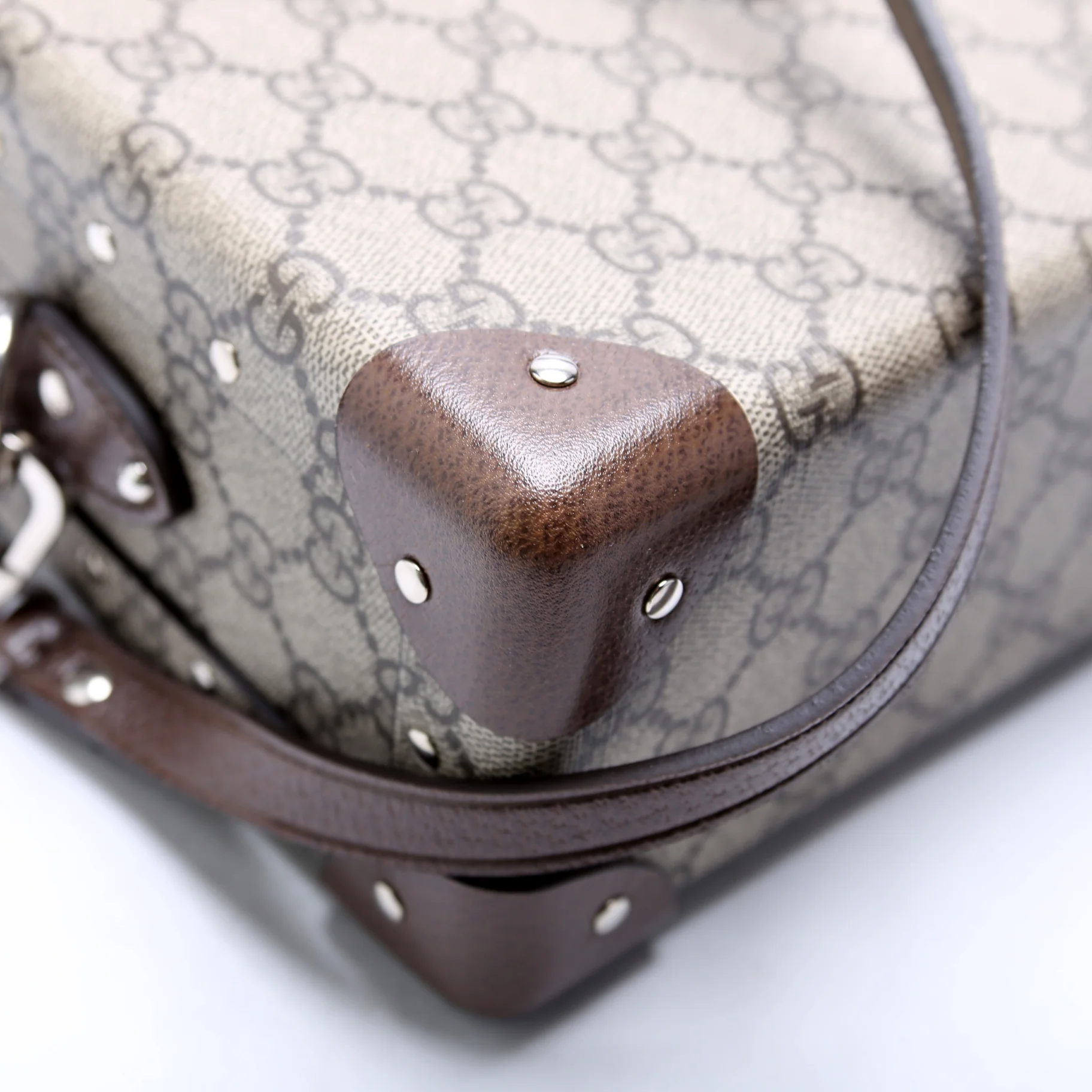 588351 Globe Trotter Vanity Brown - Image 5