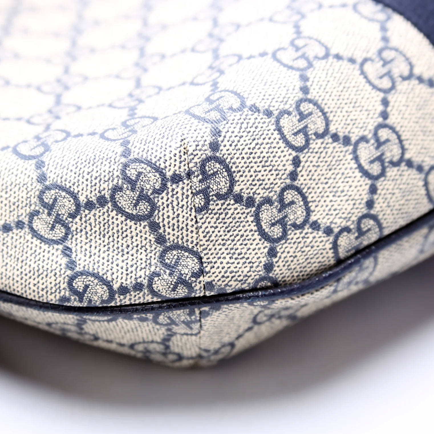 598125 Ophidia GG Supreme Small Shoulder Bag Beige/Navy - Image 5