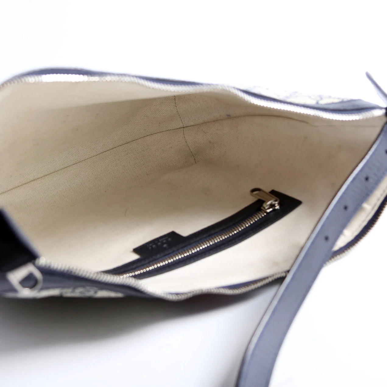 598125 Ophidia GG Supreme Small Shoulder Bag Navy - Image 12