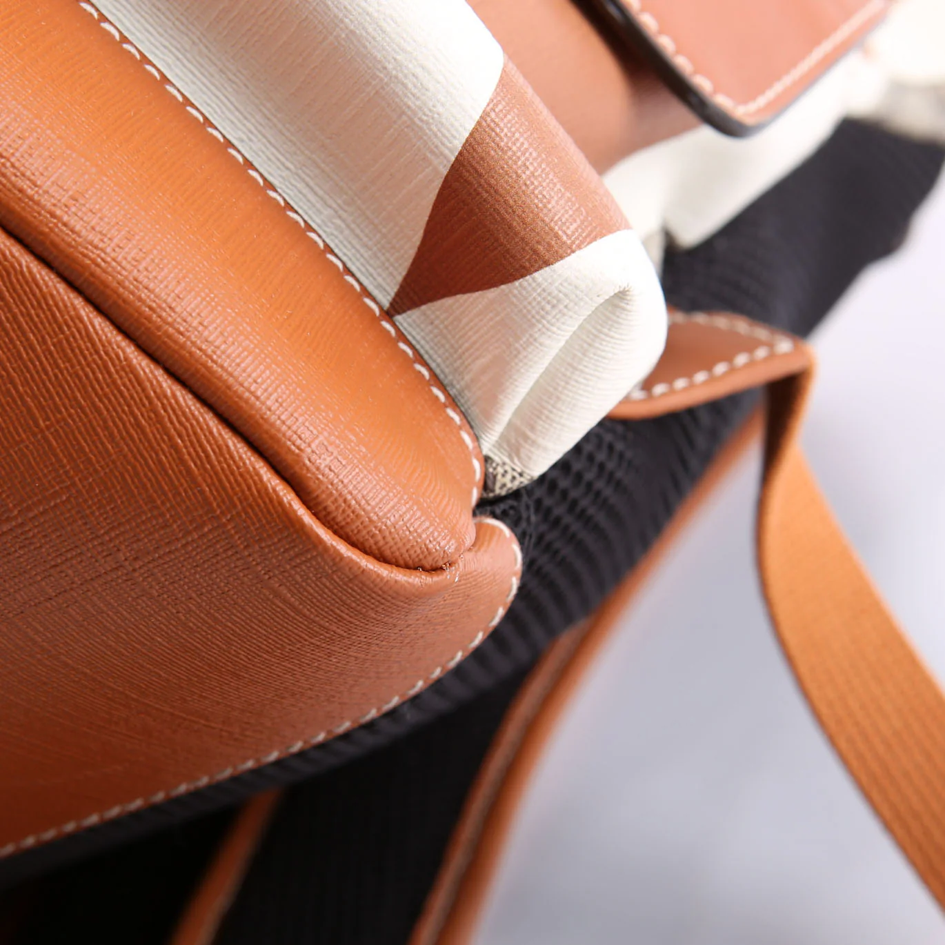 598140 Ophidia Leather Double Buckle Rhombus Print Backpack Medium - Image 9