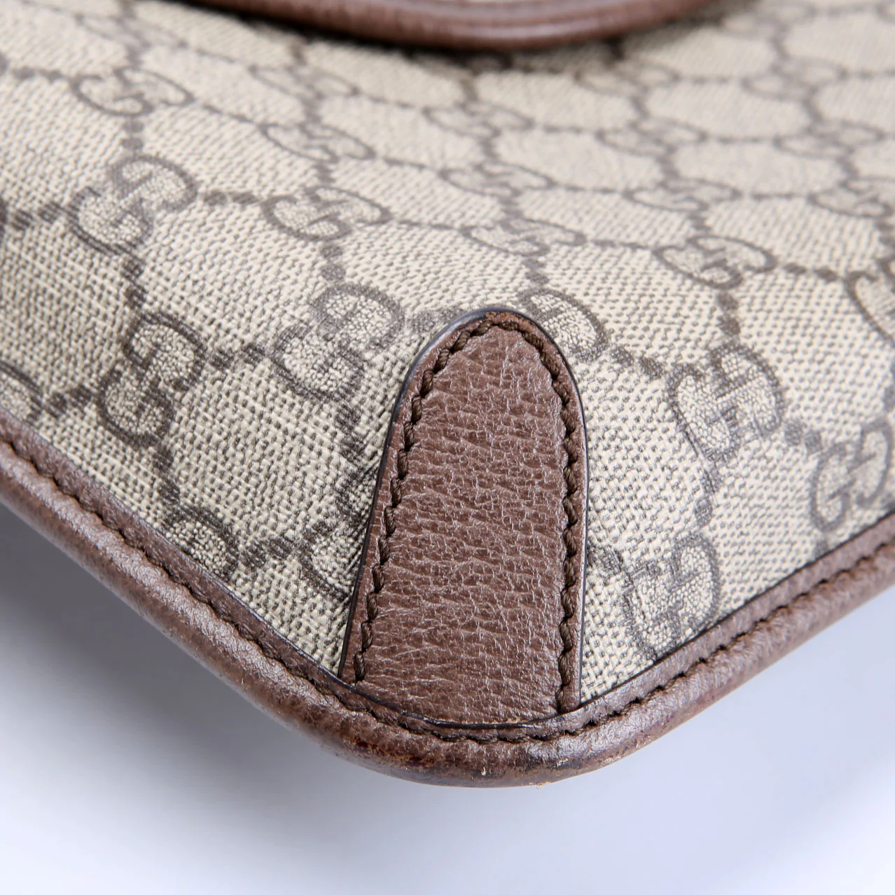 598604 GG Supreme Neo Vintage Messenger Brown - Image 5
