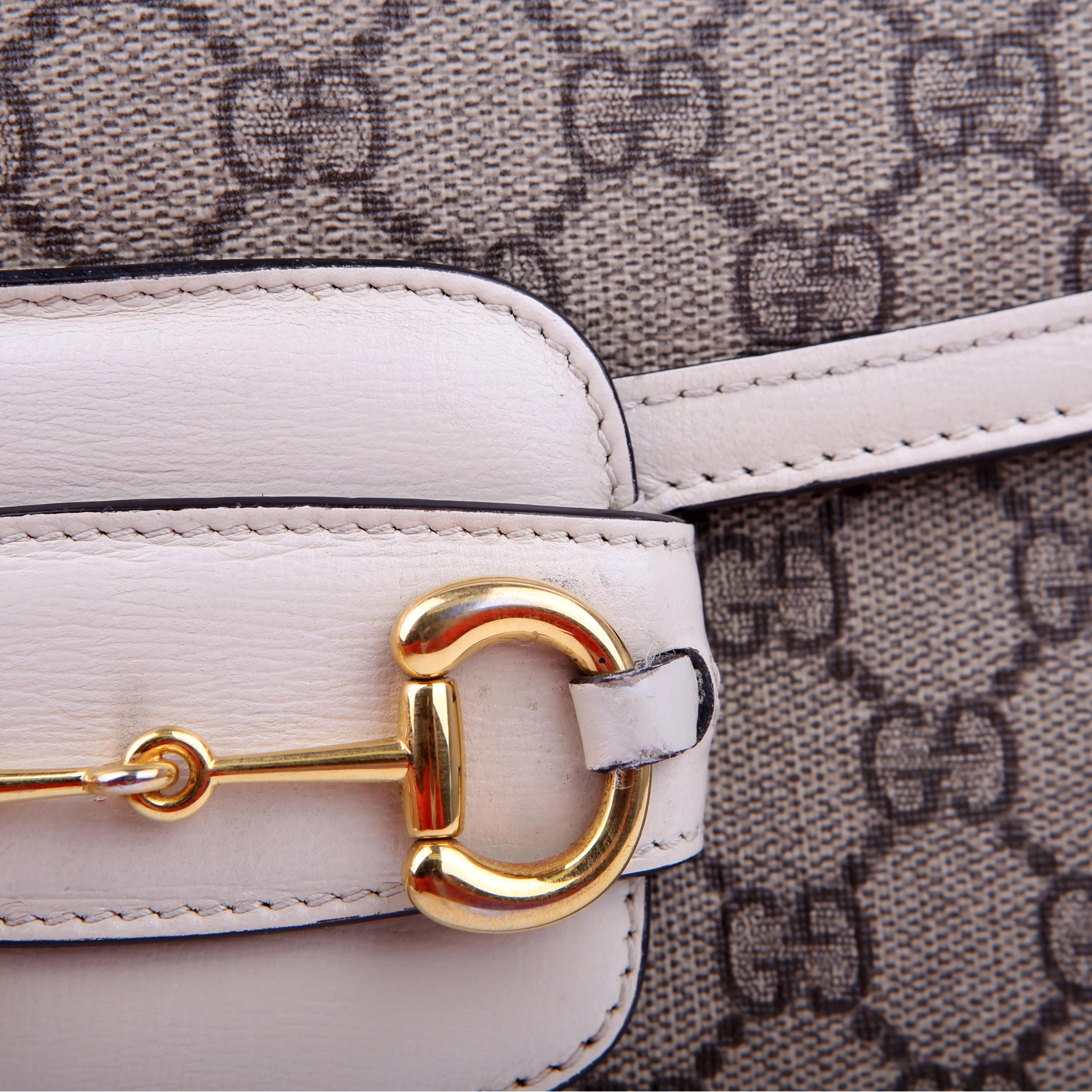 602204 1955 Horsebit Shoulder Bag White - Image 9
