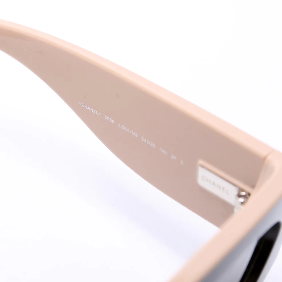 6056 Cateye Sunglasses Black/Beige - Image 3