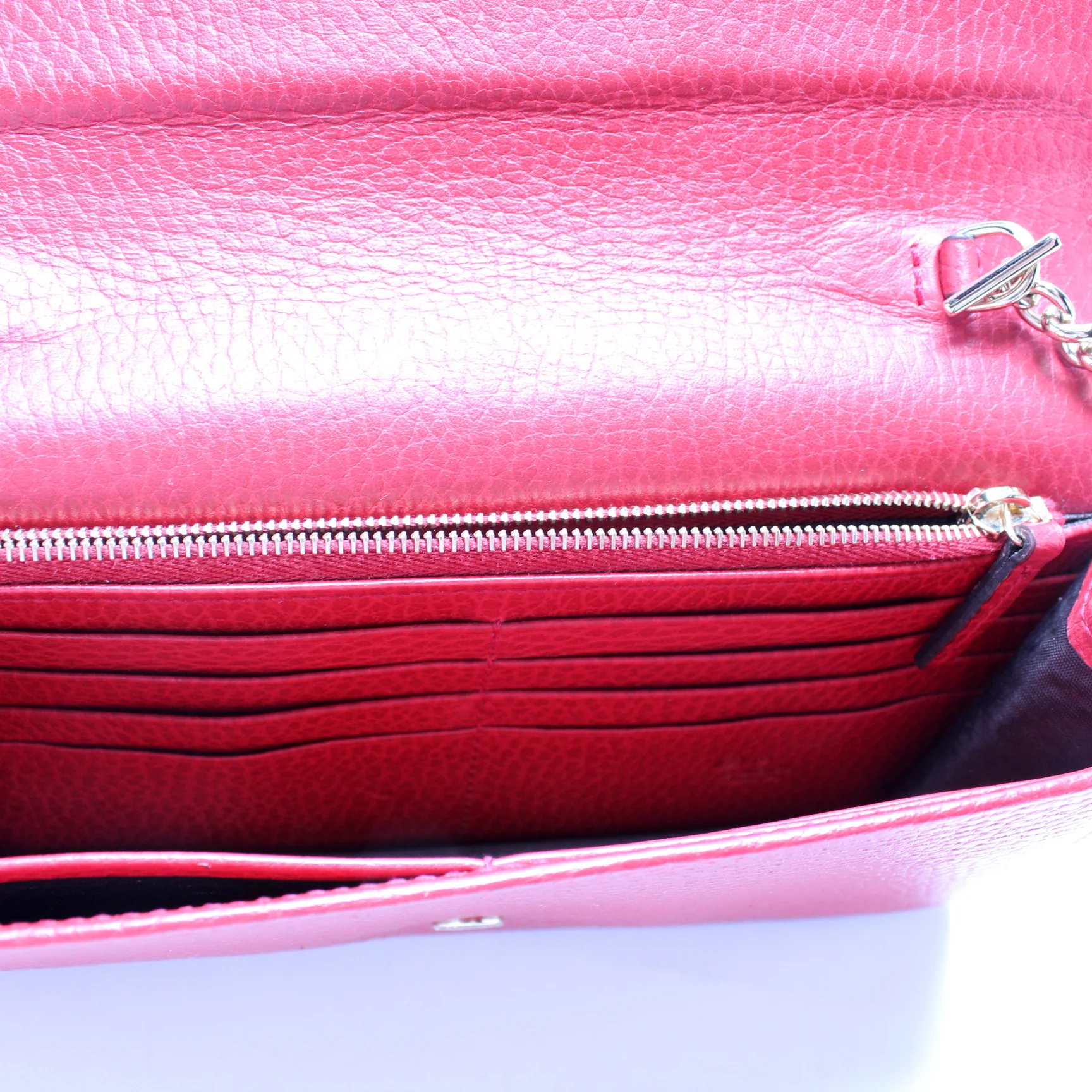 615523 Dollar Calfskin Interlocking GG Chain Wallet - Image 8
