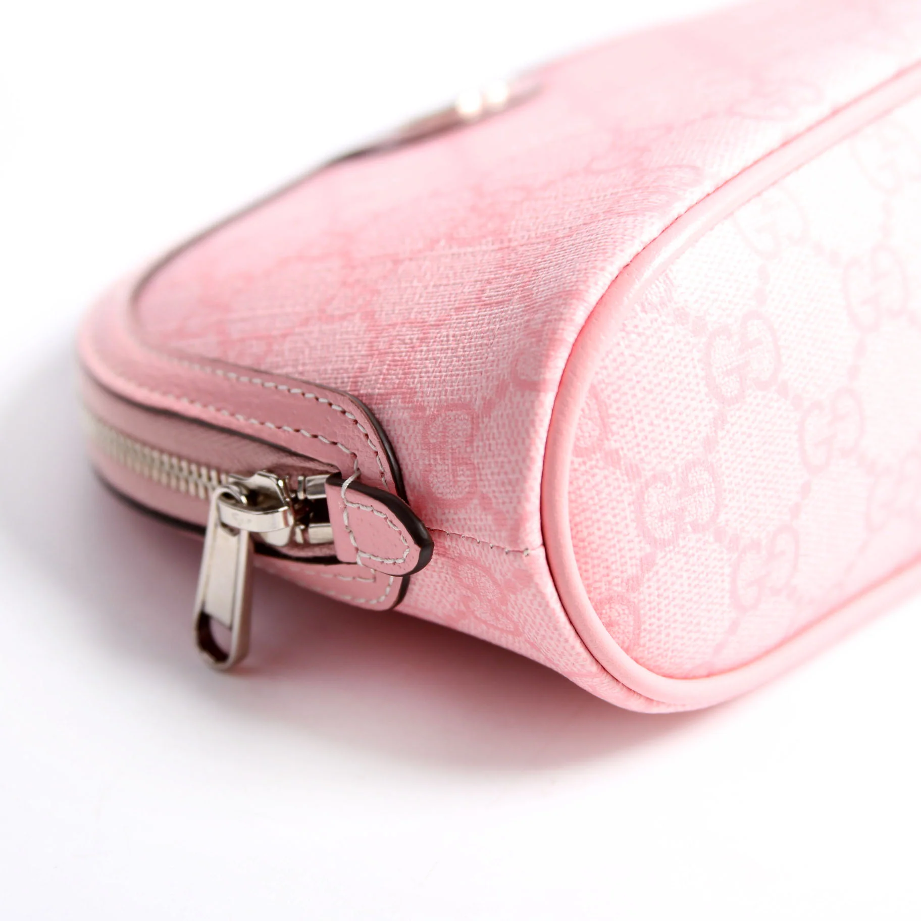 625551 GG Supreme Large Cosmetic Case Pink - Image 4