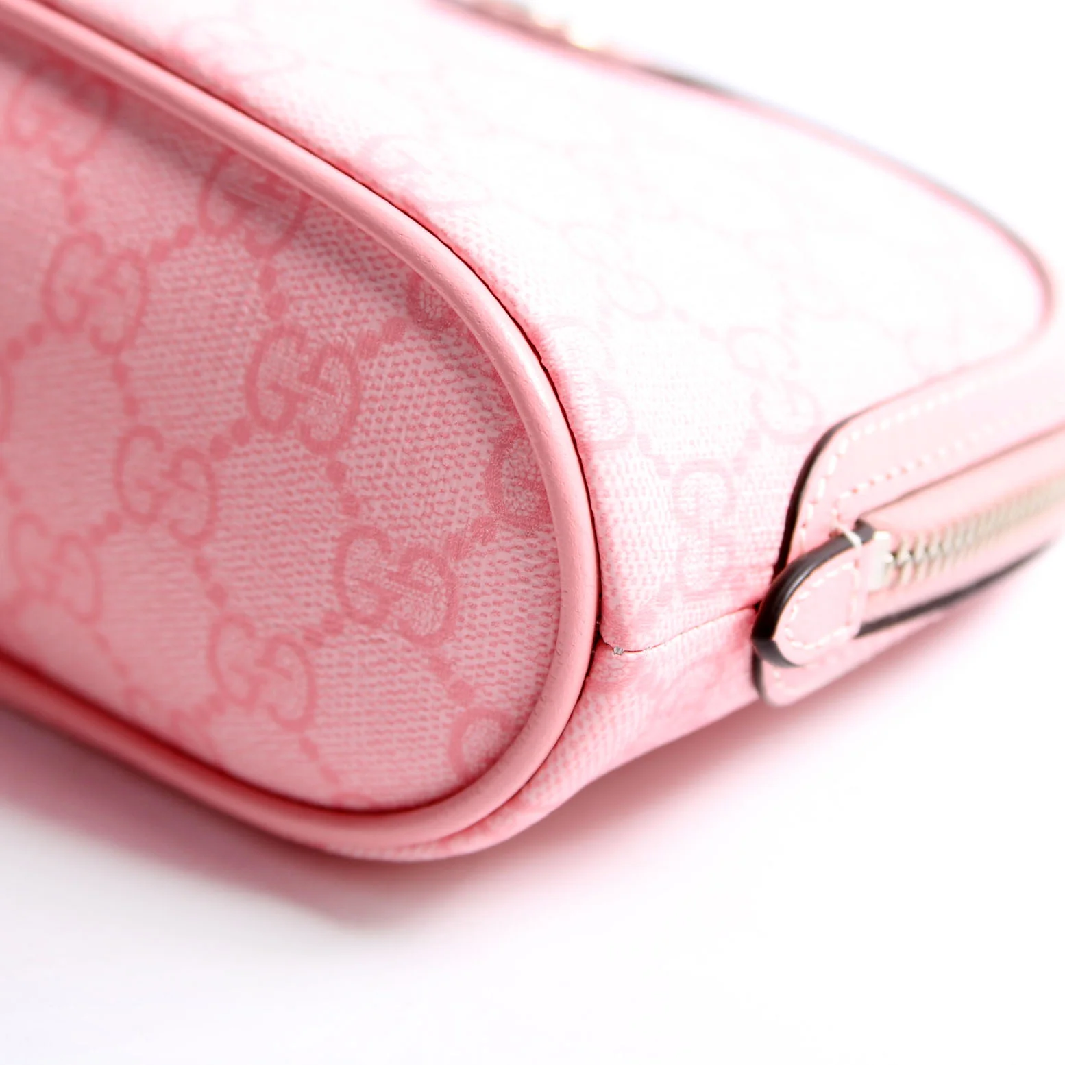 625551 GG Supreme Large Cosmetic Case Pink - Image 5