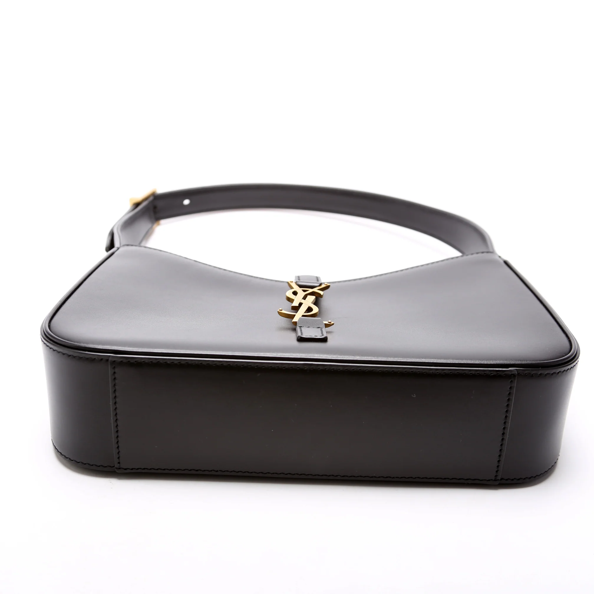 657228 Le A 5 7 Leather Hobo Black - Image 4