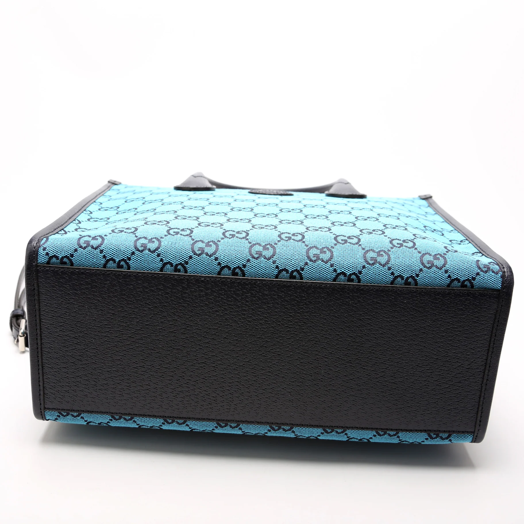 659983 GG Canvas Interlocking GG Small Tote - Image 4