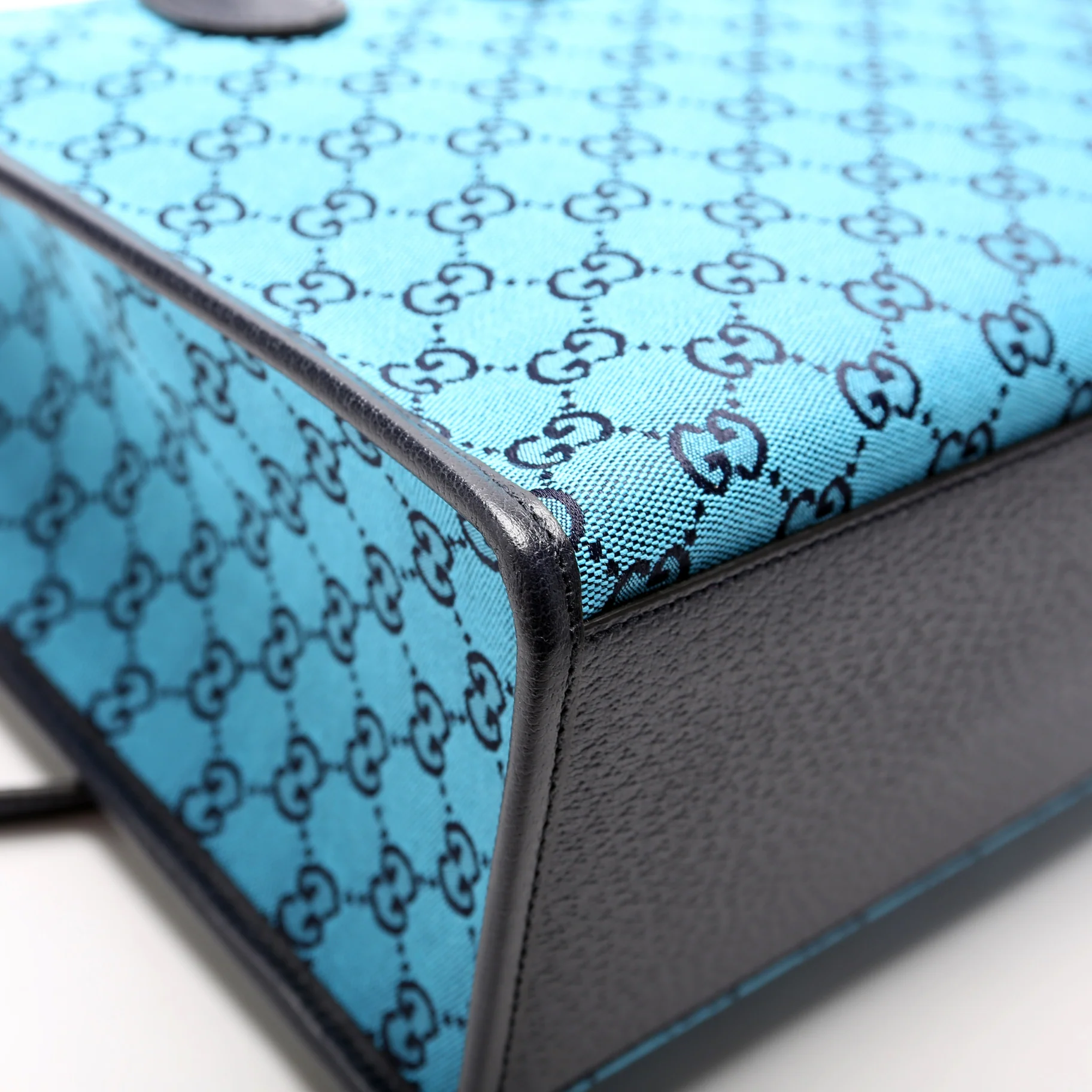 659983 GG Canvas Interlocking GG Small Tote - Image 5