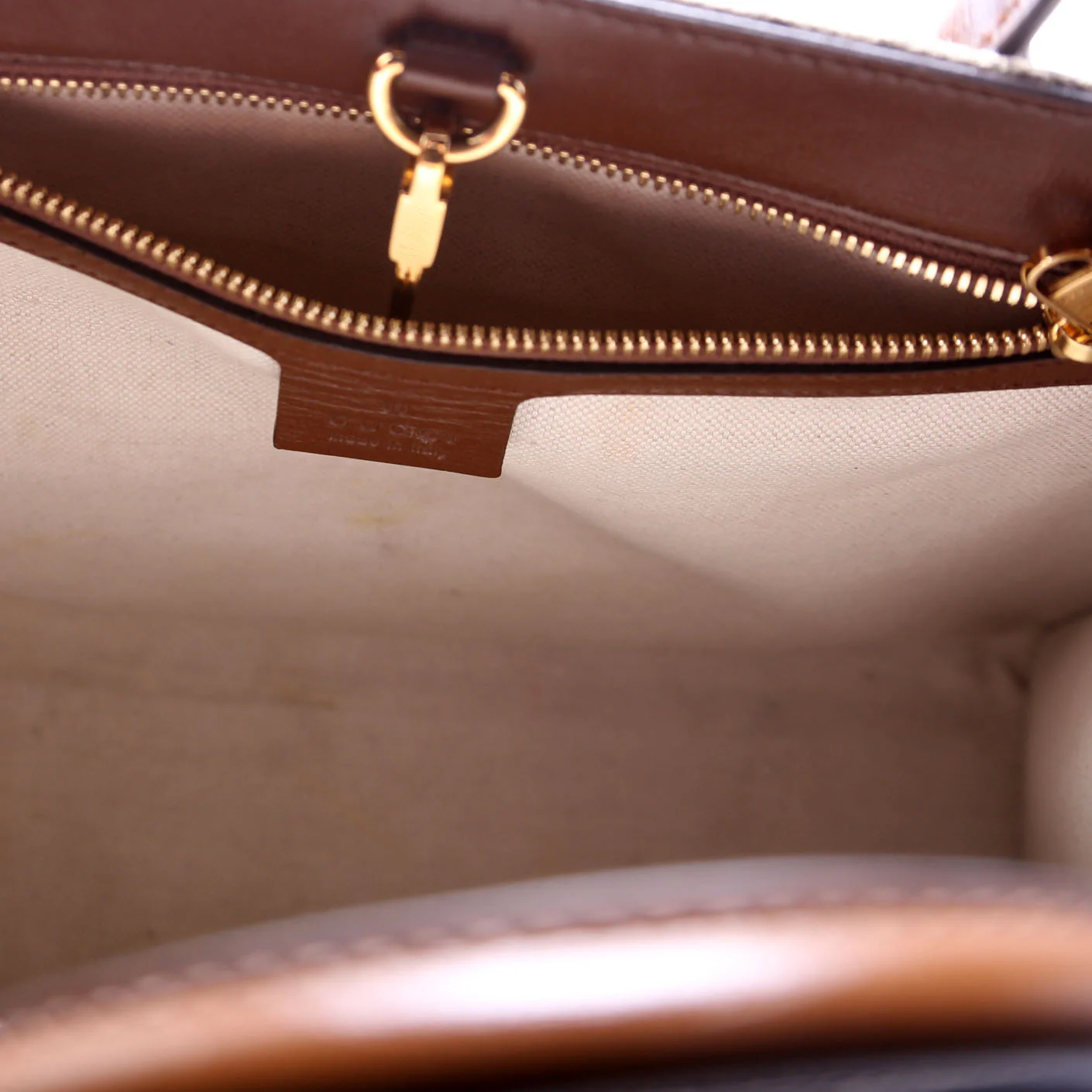 659983 GG Canvas Interlocking GG Small Tote Brown - Image 9