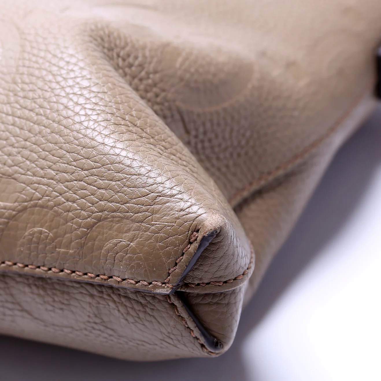 696009 Jumbo GG Messenger Taupe - Image 6