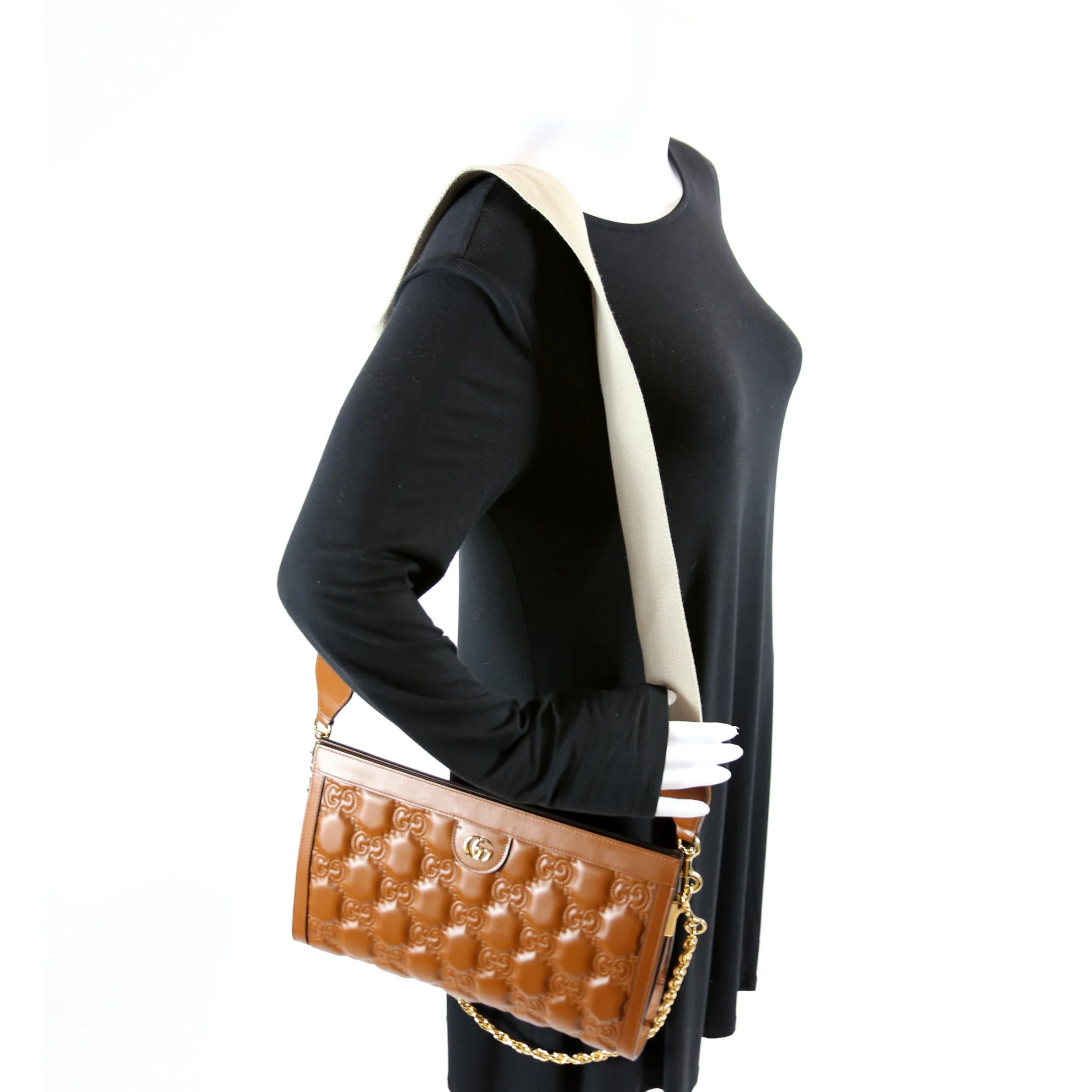 702196 GG Matelasse Shoulder Bag - Image 11
