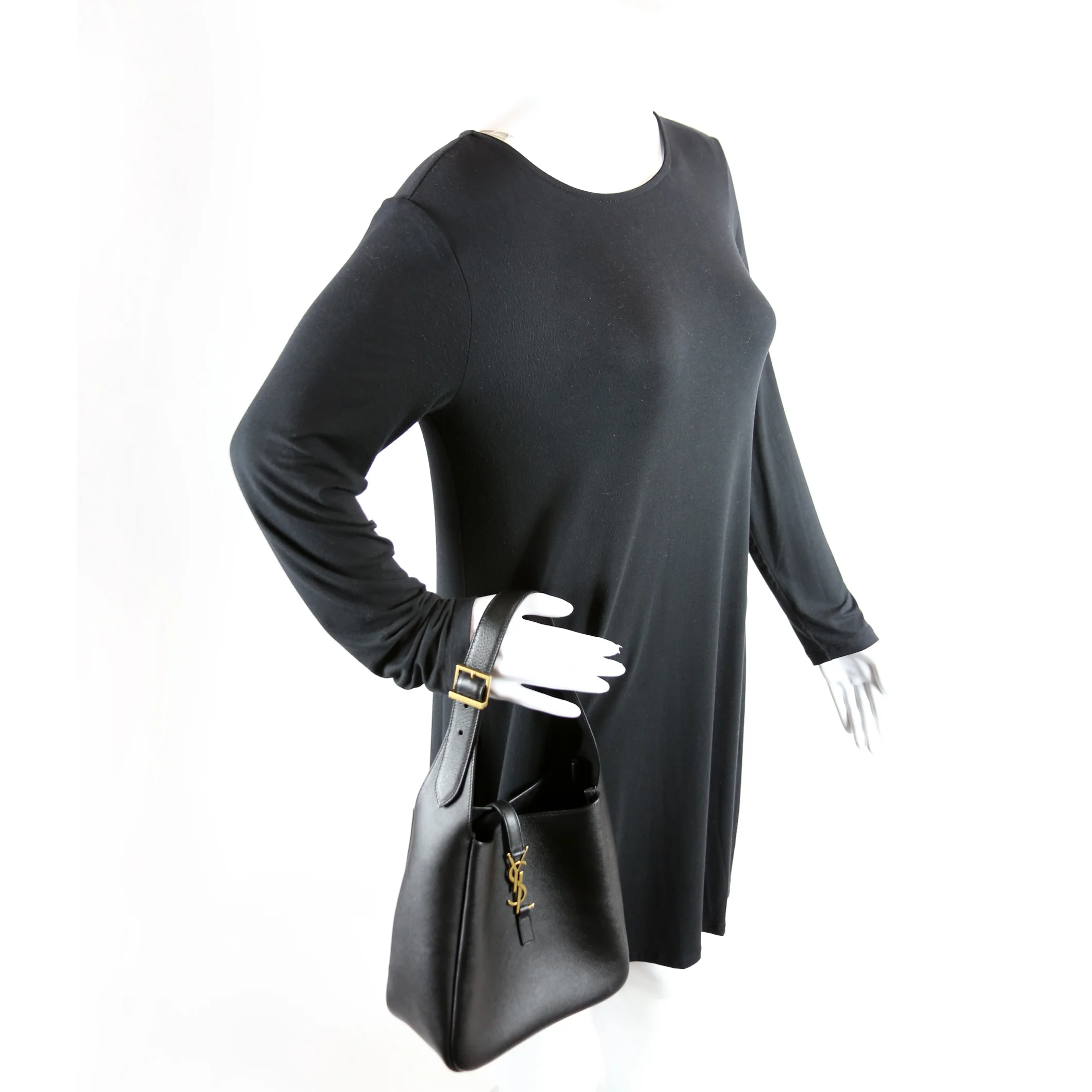 713938 Le 5 A 7 Supple Small Hobo - Image 9