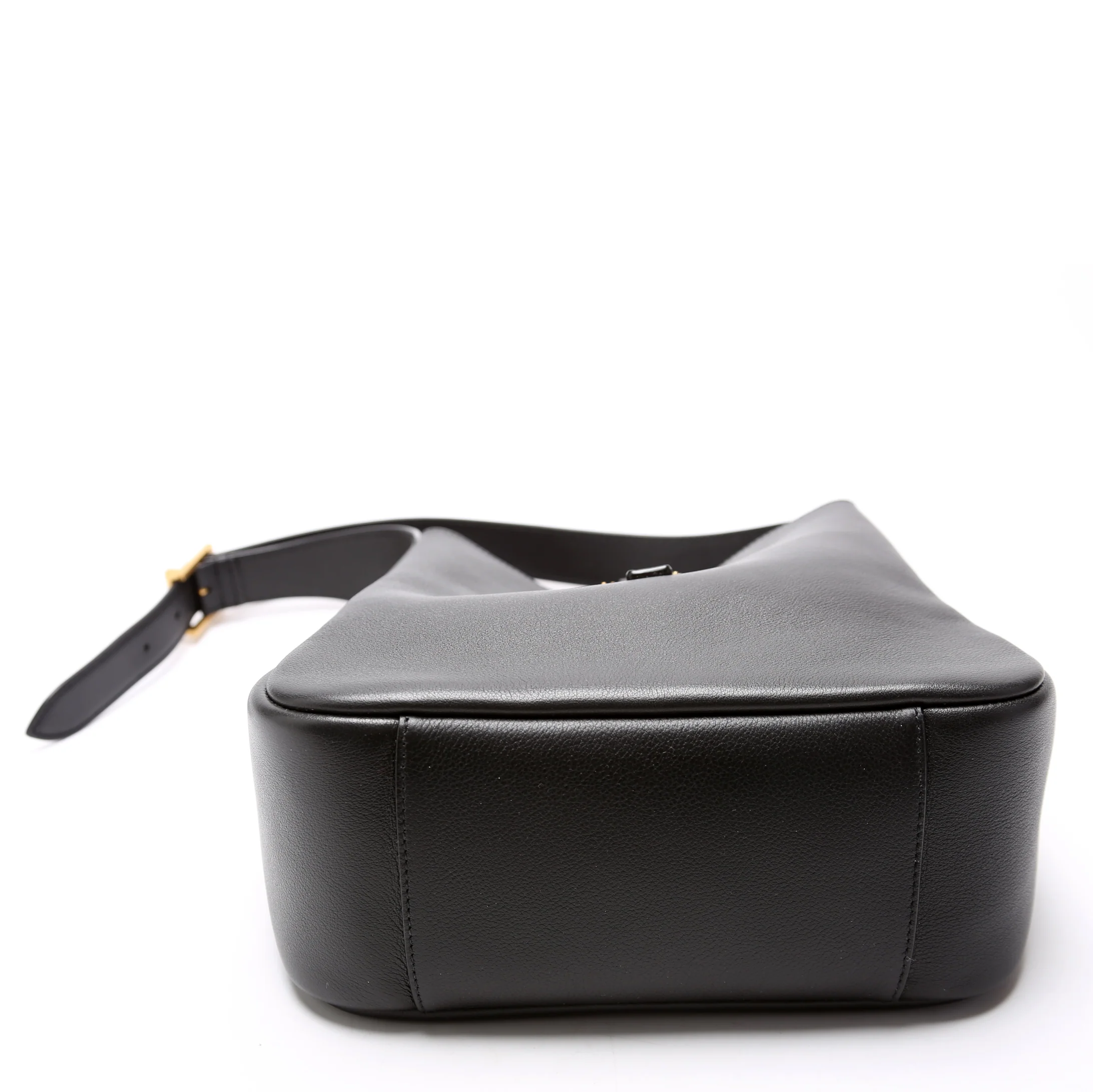 713938 Le 5 A 7 Supple Small Hobo - Image 4