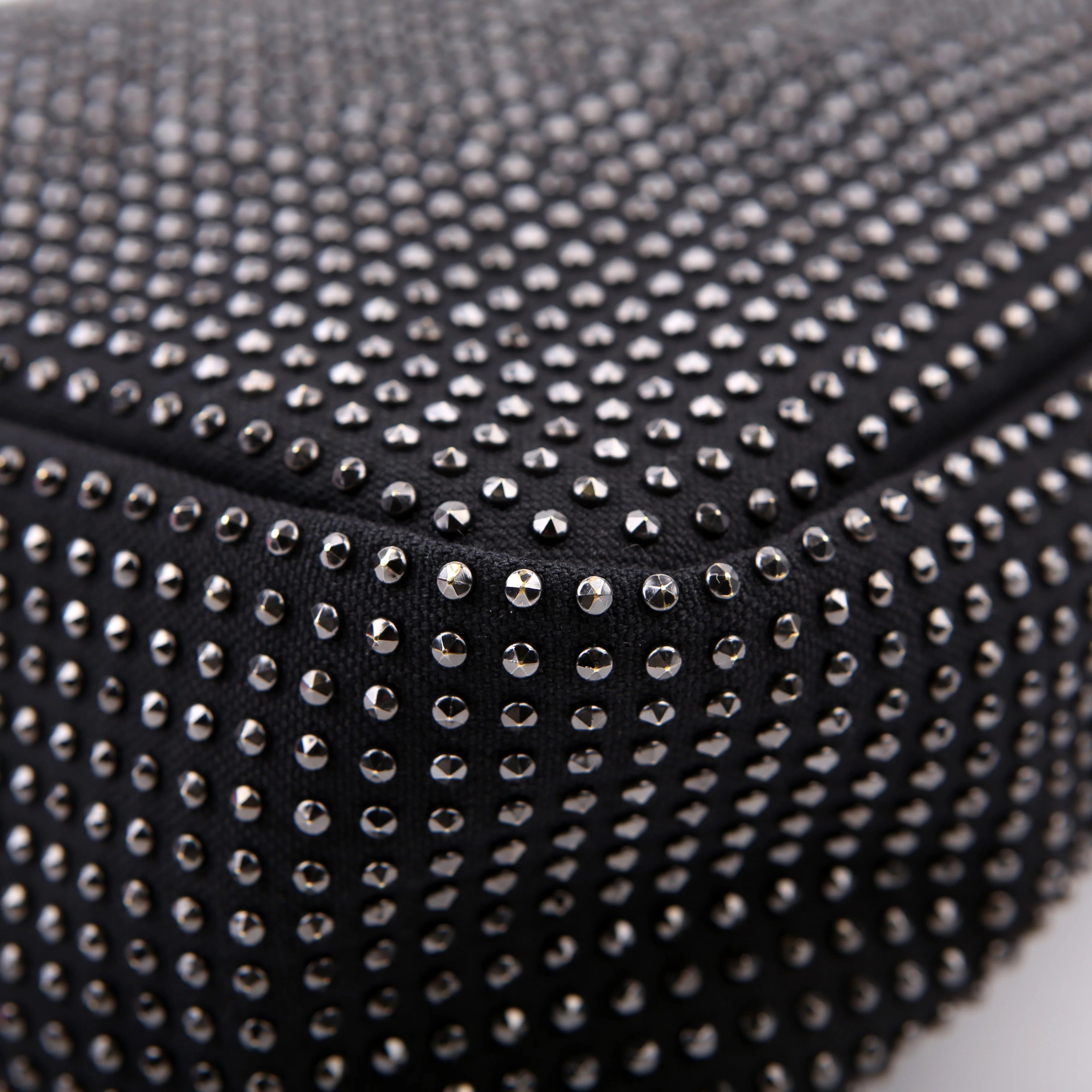 716140 Le 5 A 7 Supple Medium Canvas/Crystal Black - Image 8