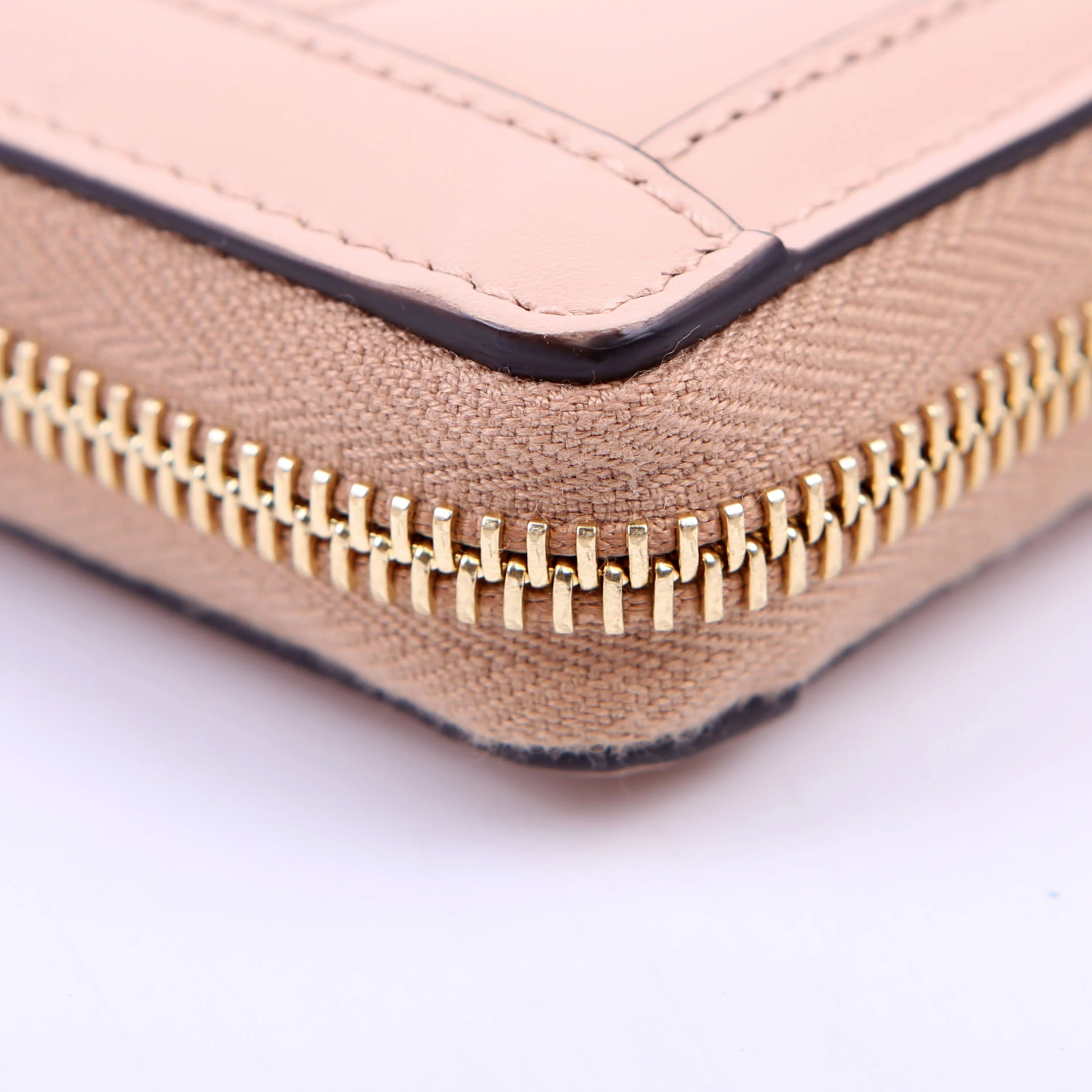 723784 GG Matelasse Long Wallet Nude - Image 6