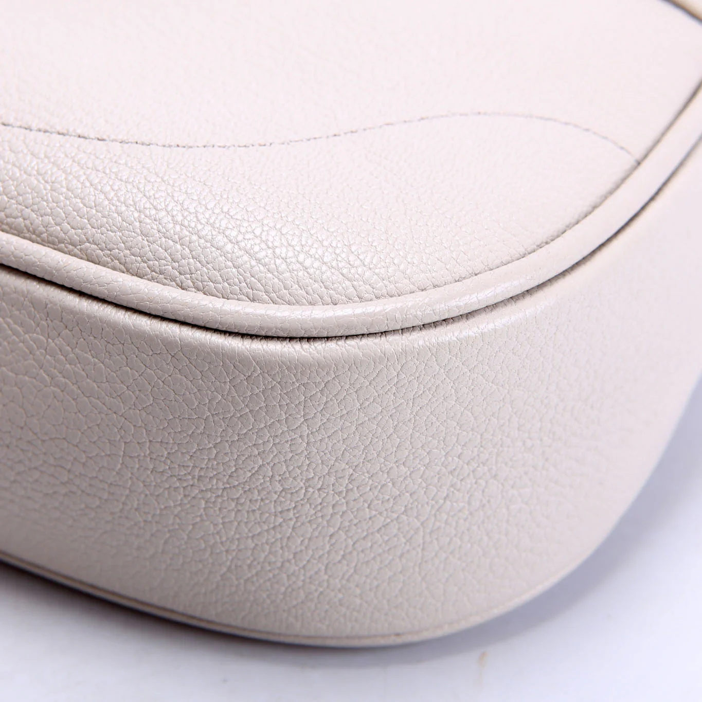 731817 Aphrodite Leather Smal Shoulder Bag - Image 6