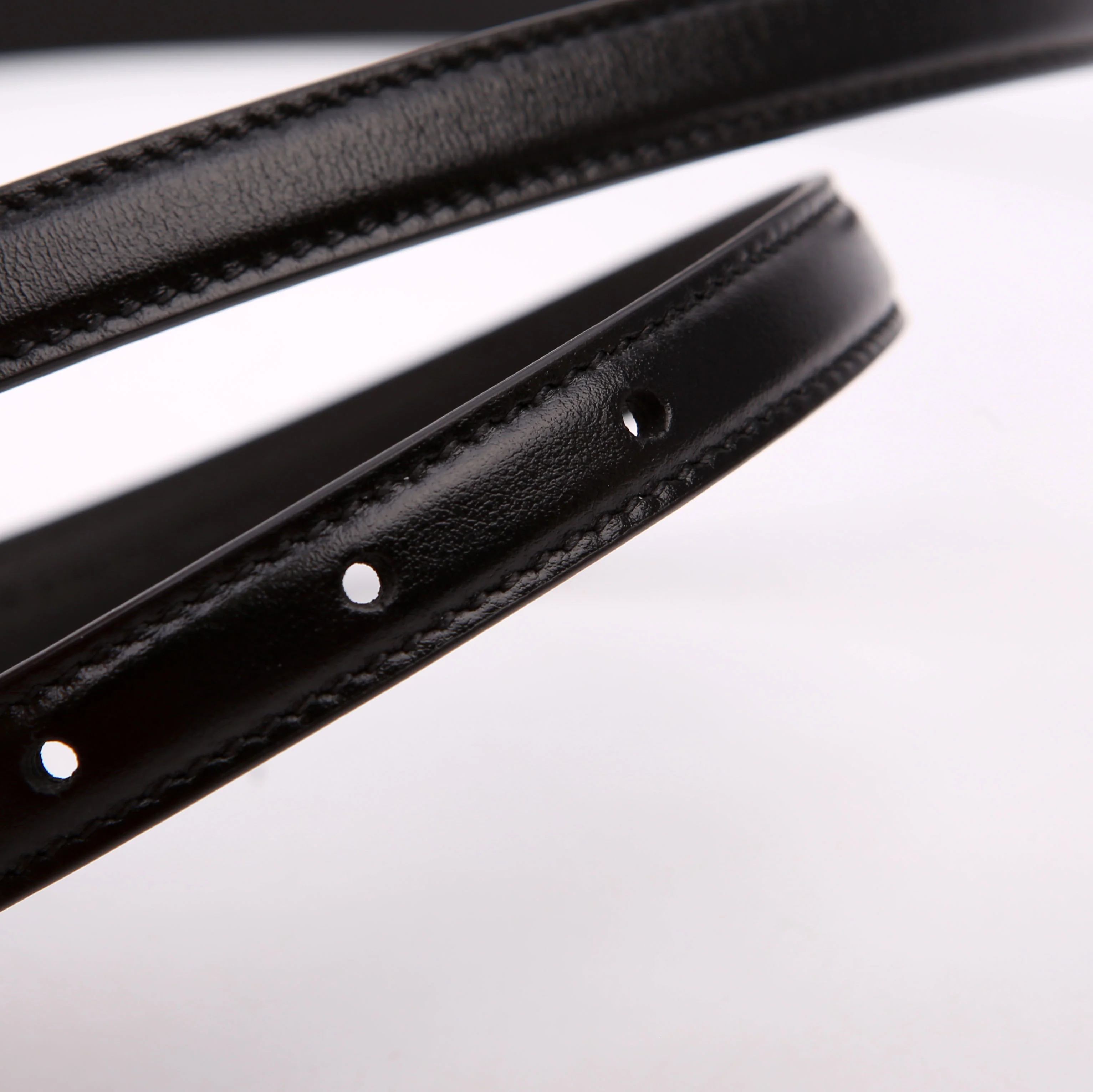 751602 Logo Extra Thin Leather Belt Size 95/38 Black - Image 4