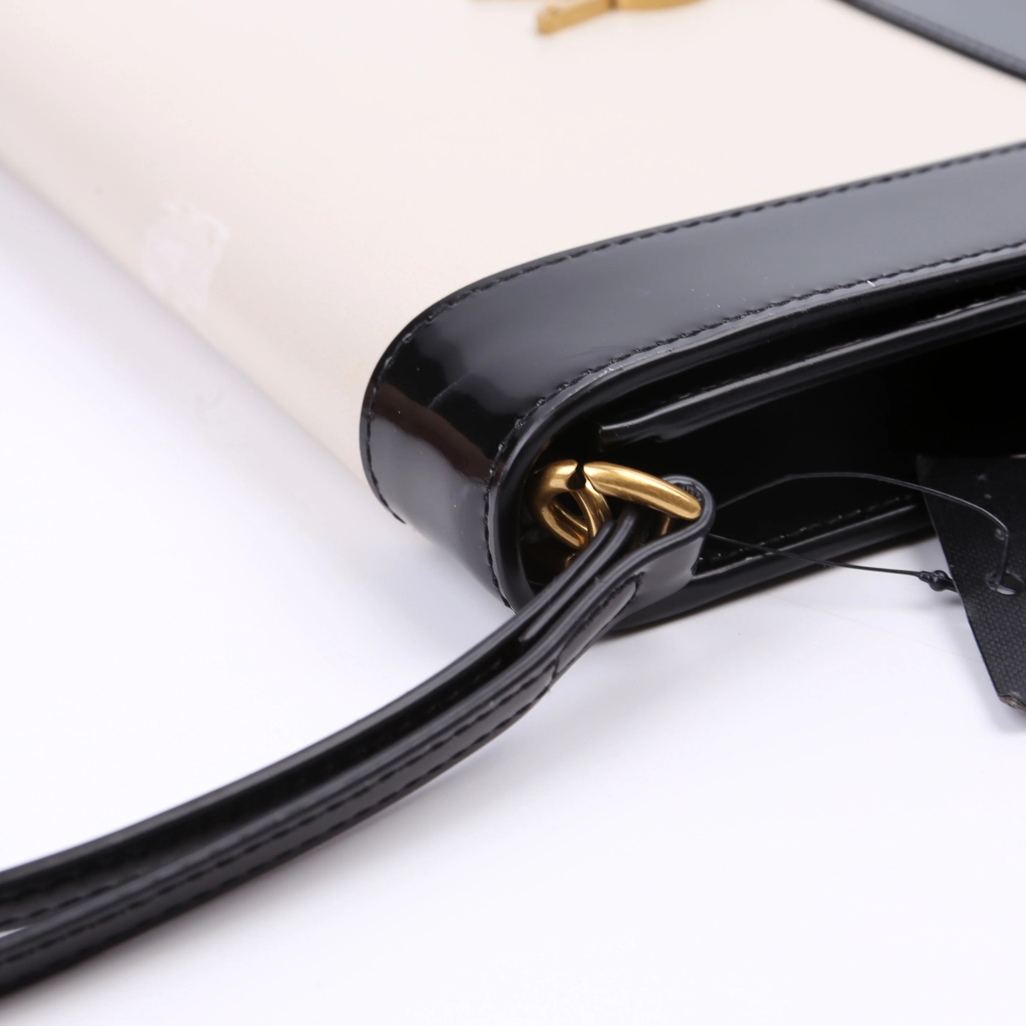 753883 Cassandre Flap Pouch White/Black - Image 9