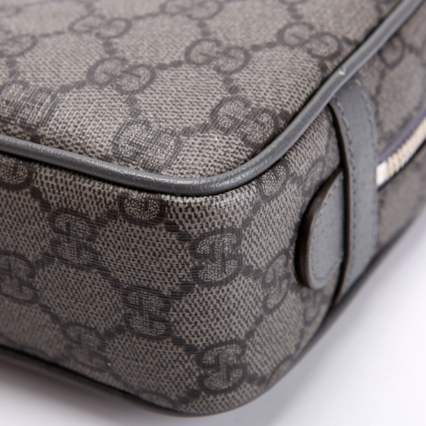 760019 Ophidia GG Supreme Small Toiletry Case Gray - Image 6