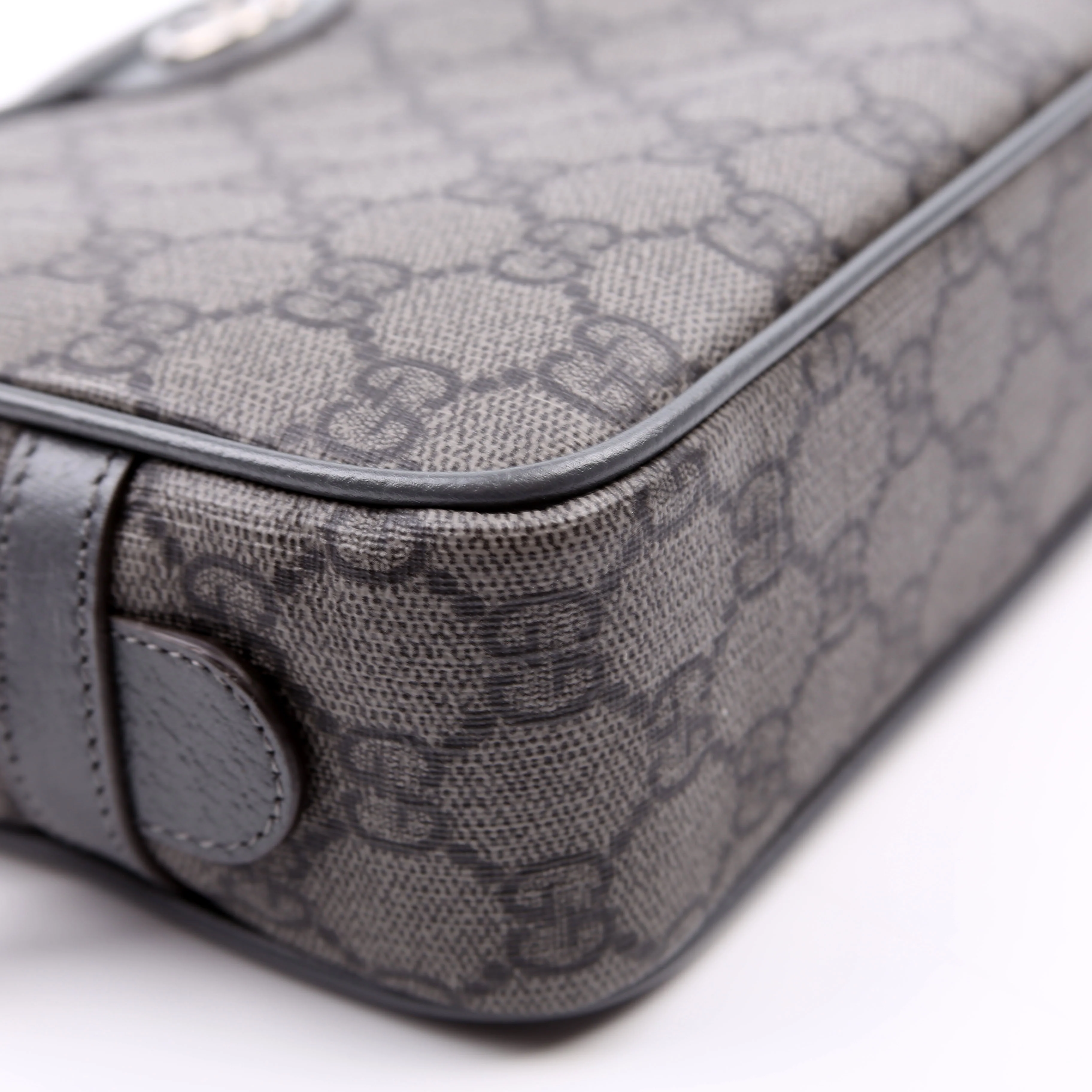 760019 Ophidia GG Supreme Small Toiletry Case Grey - Image 5