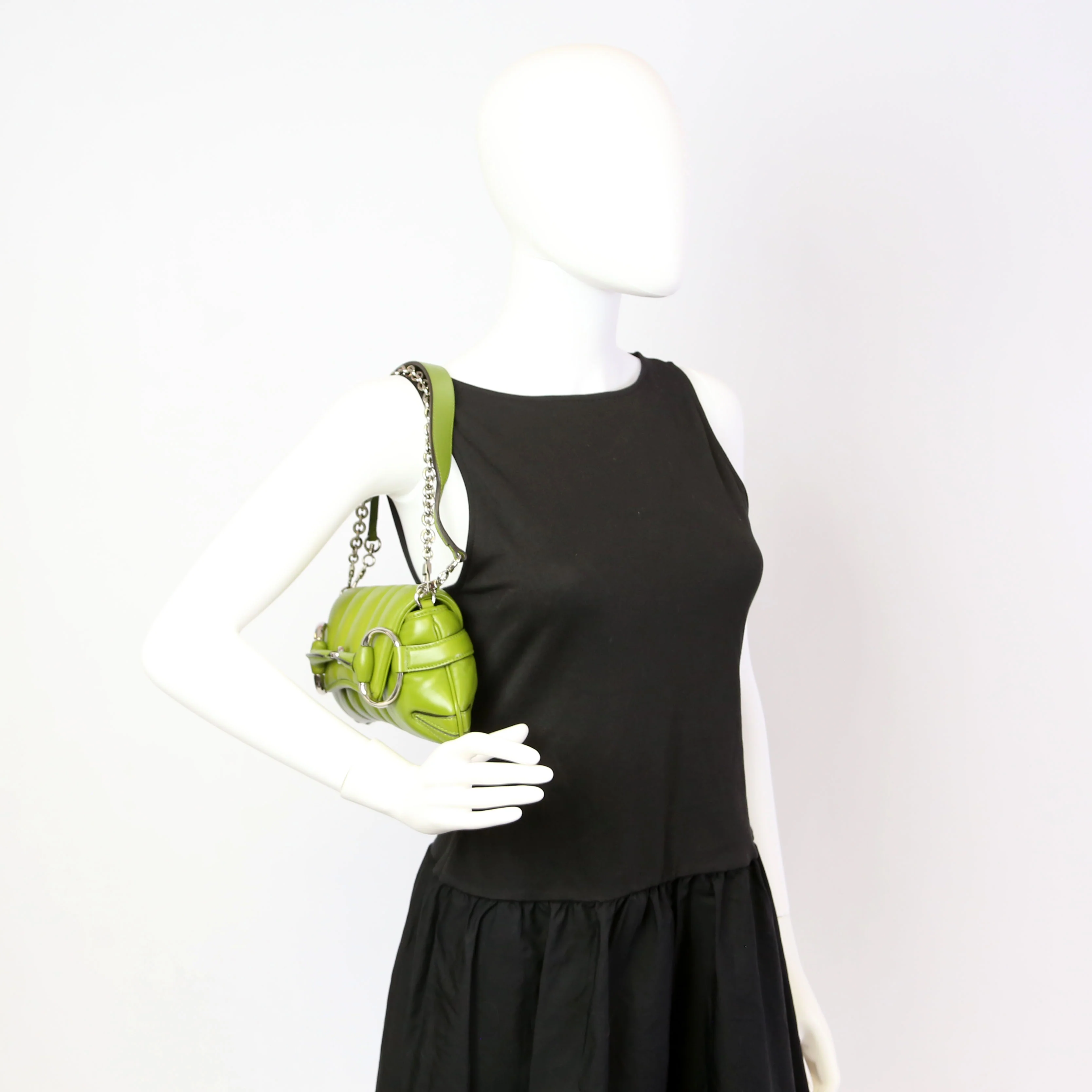 764339 Vertical Quilted Maxi Horsebit Chain Medium Shoulder Bag Green - Image 12