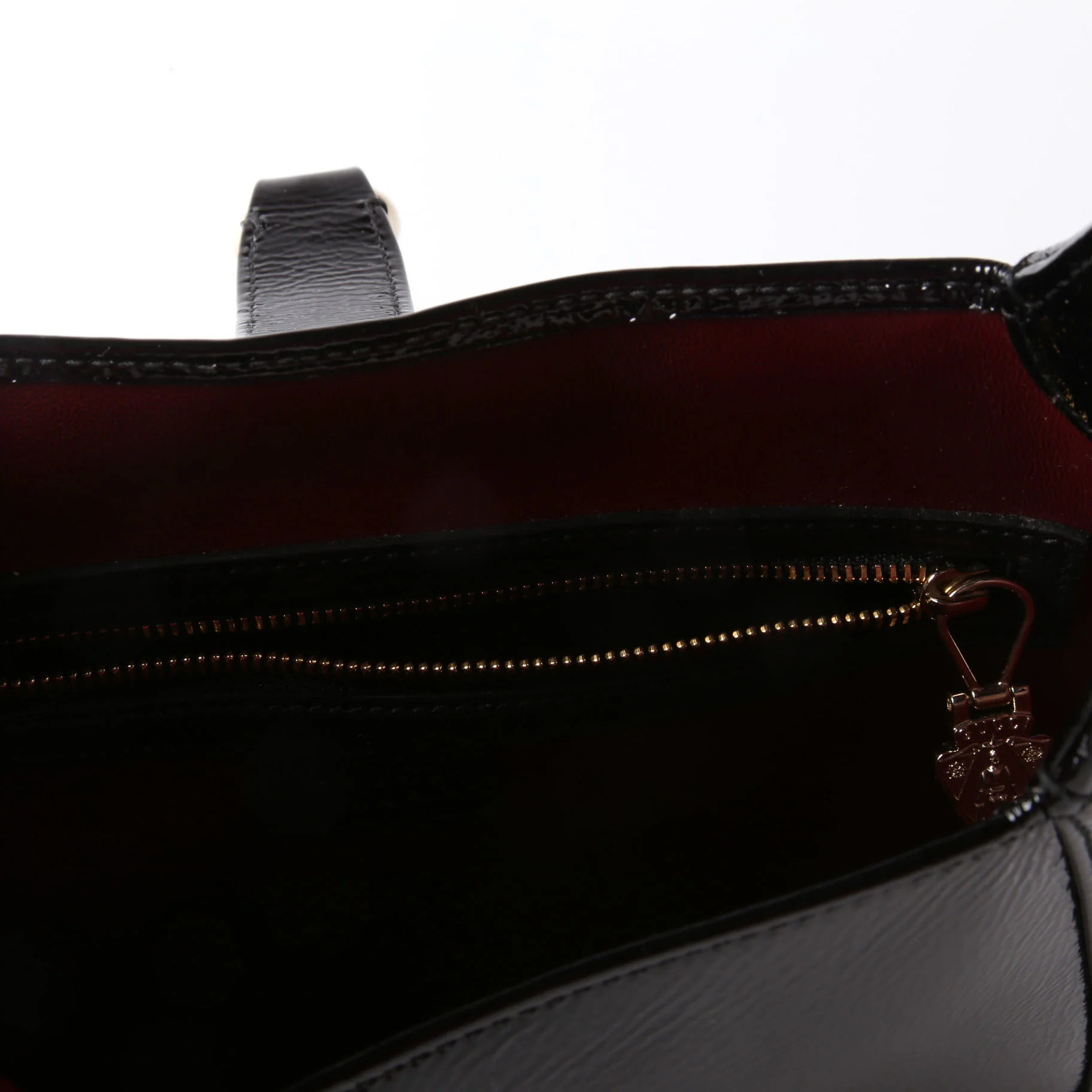 782849 Jackie 1961 Patent Shoulder Bag Small Black - Image 8