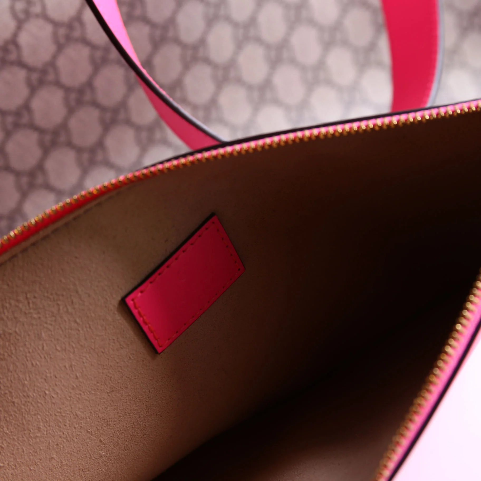 792529 GG Supreme Totissima Medium Tote Pink - Image 7